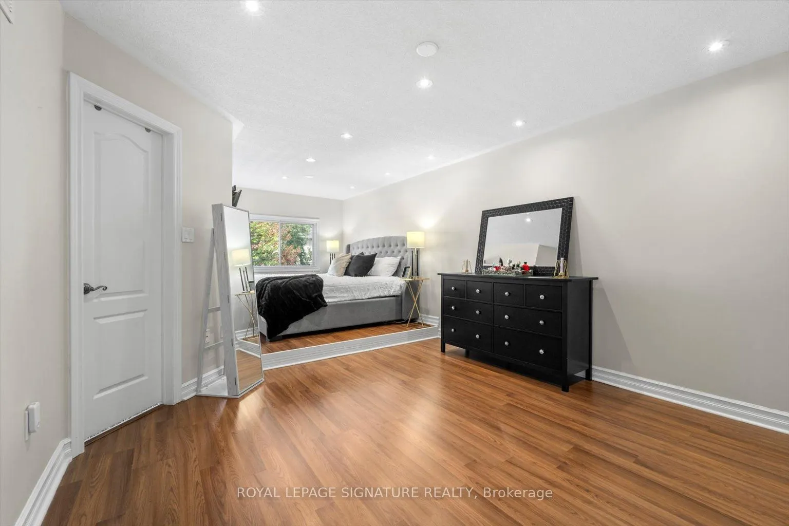70 Silverdart Crescent