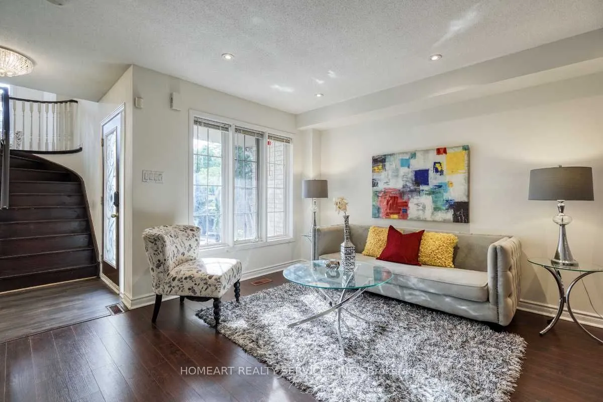47 Breezeway Crescent