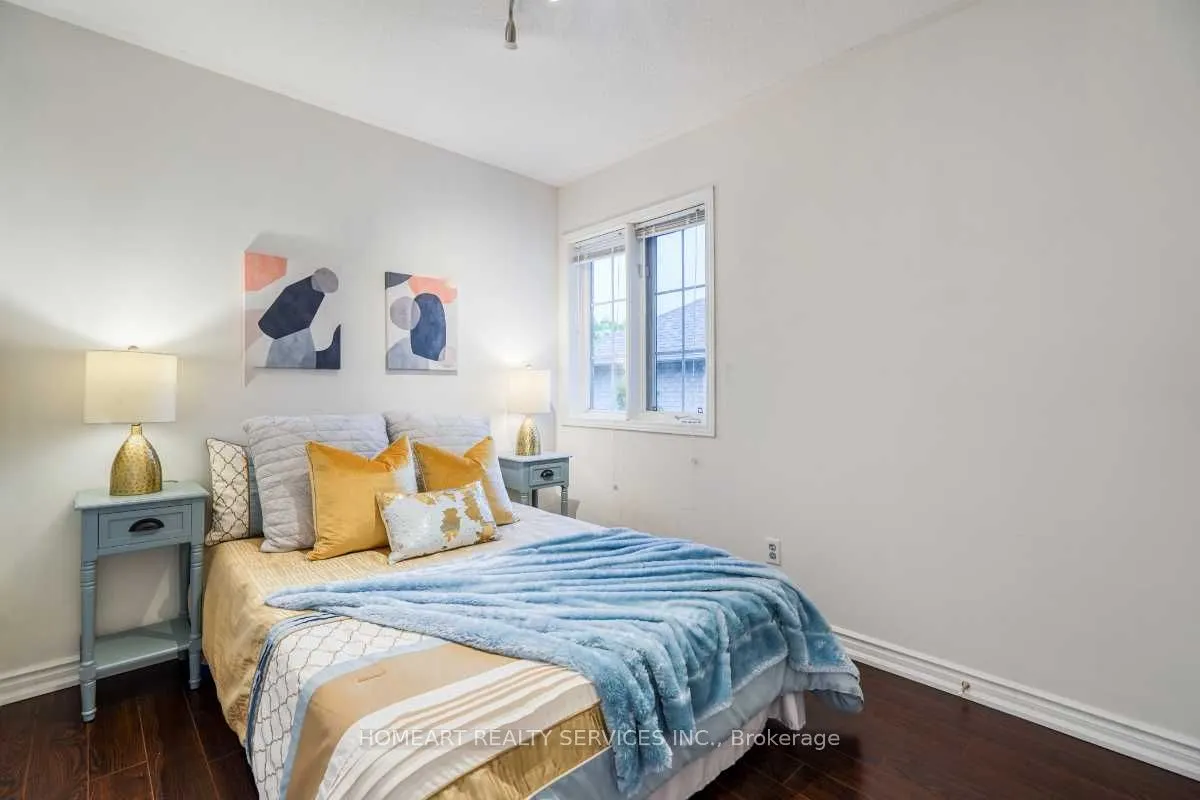47 Breezeway Crescent