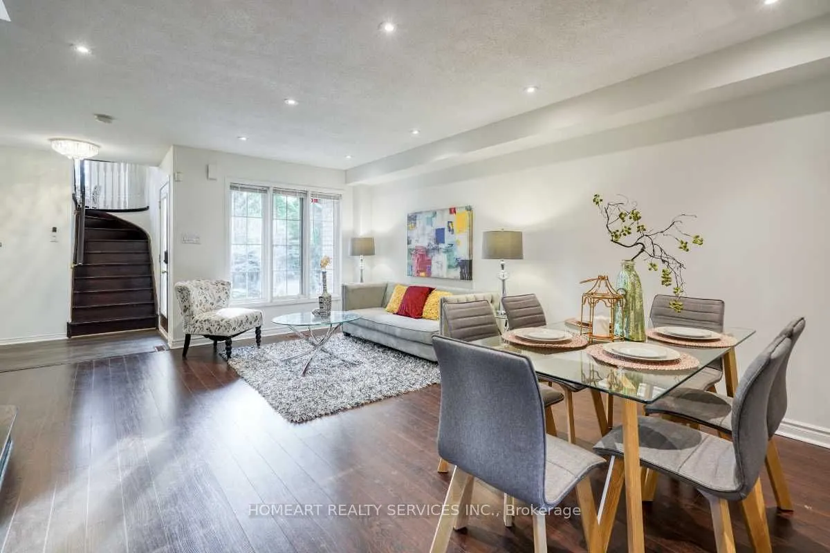 47 Breezeway Crescent