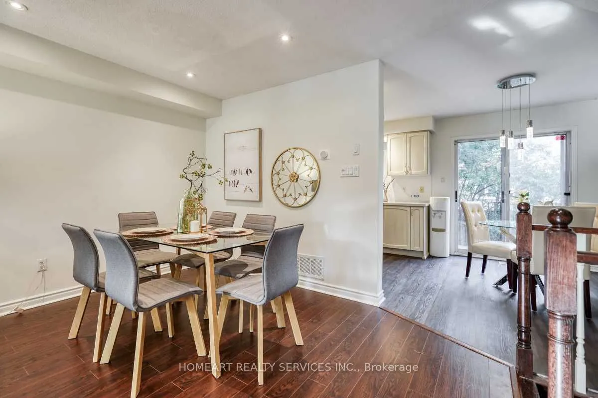 47 Breezeway Crescent