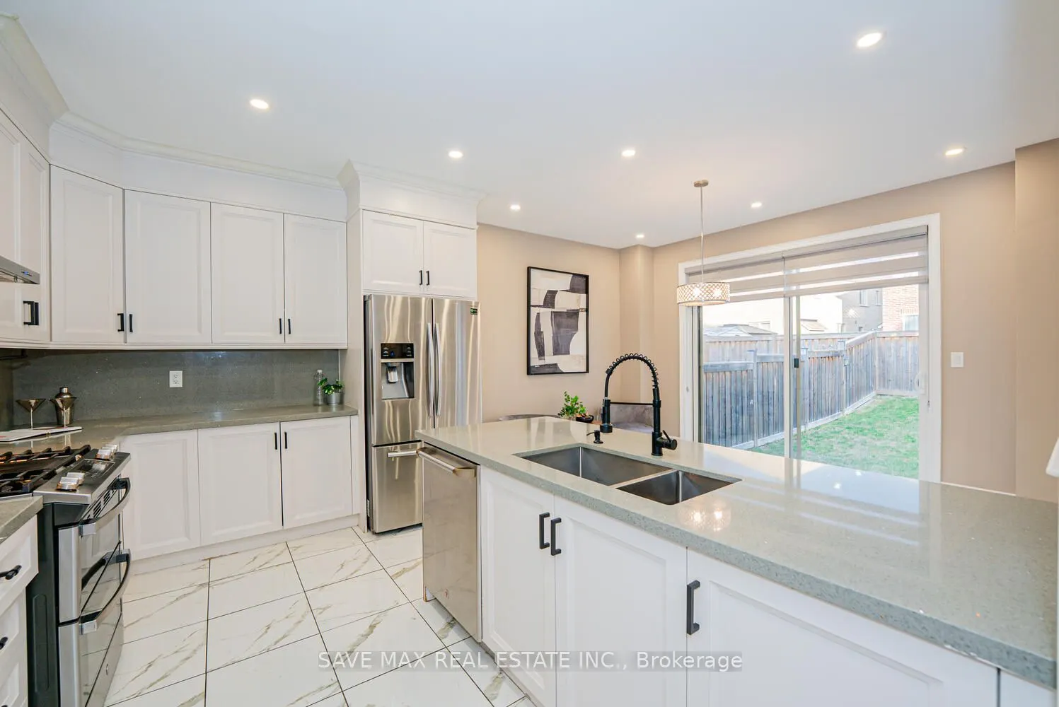 106 Mcdonnell Crescent