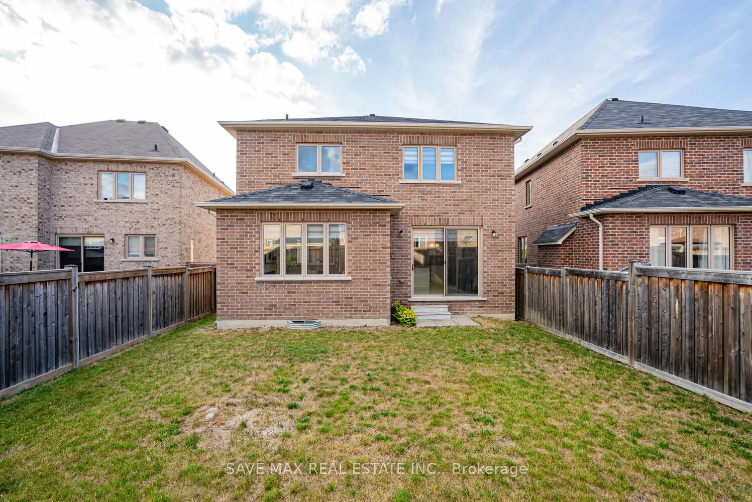 106 Mcdonnell Crescent