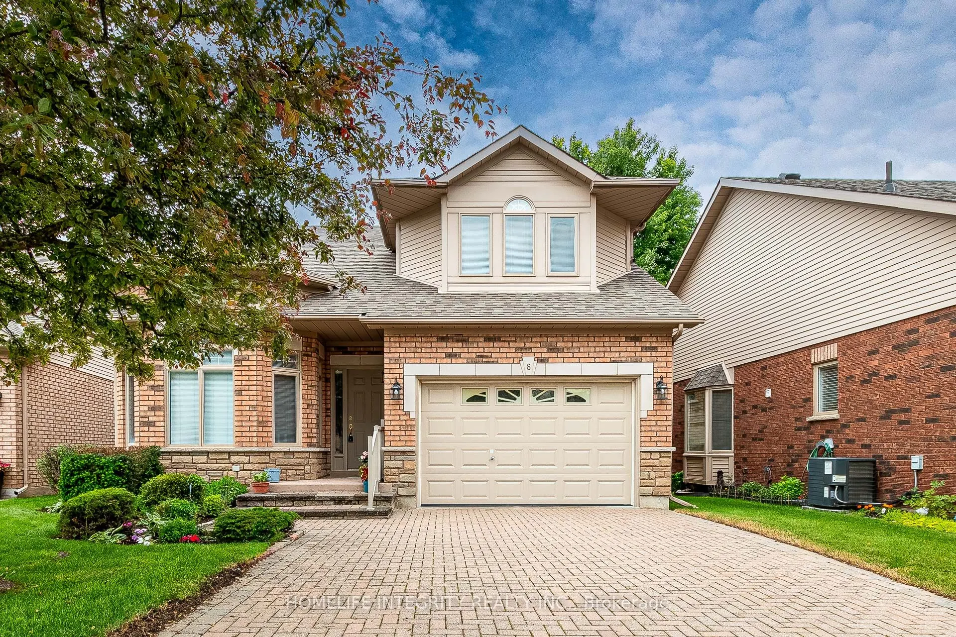 6 La Costa Court, #23