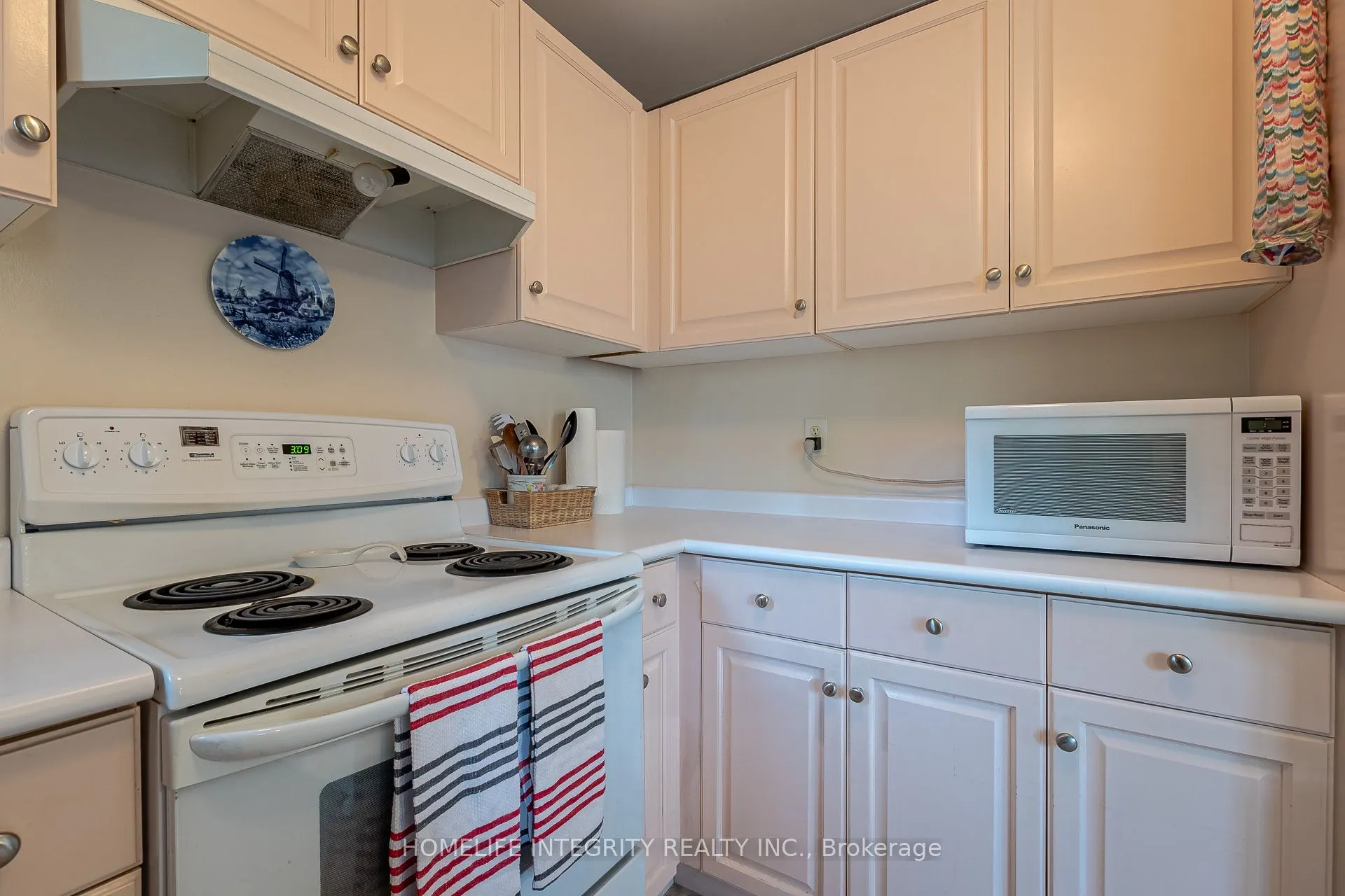 6 La Costa Court, #23
