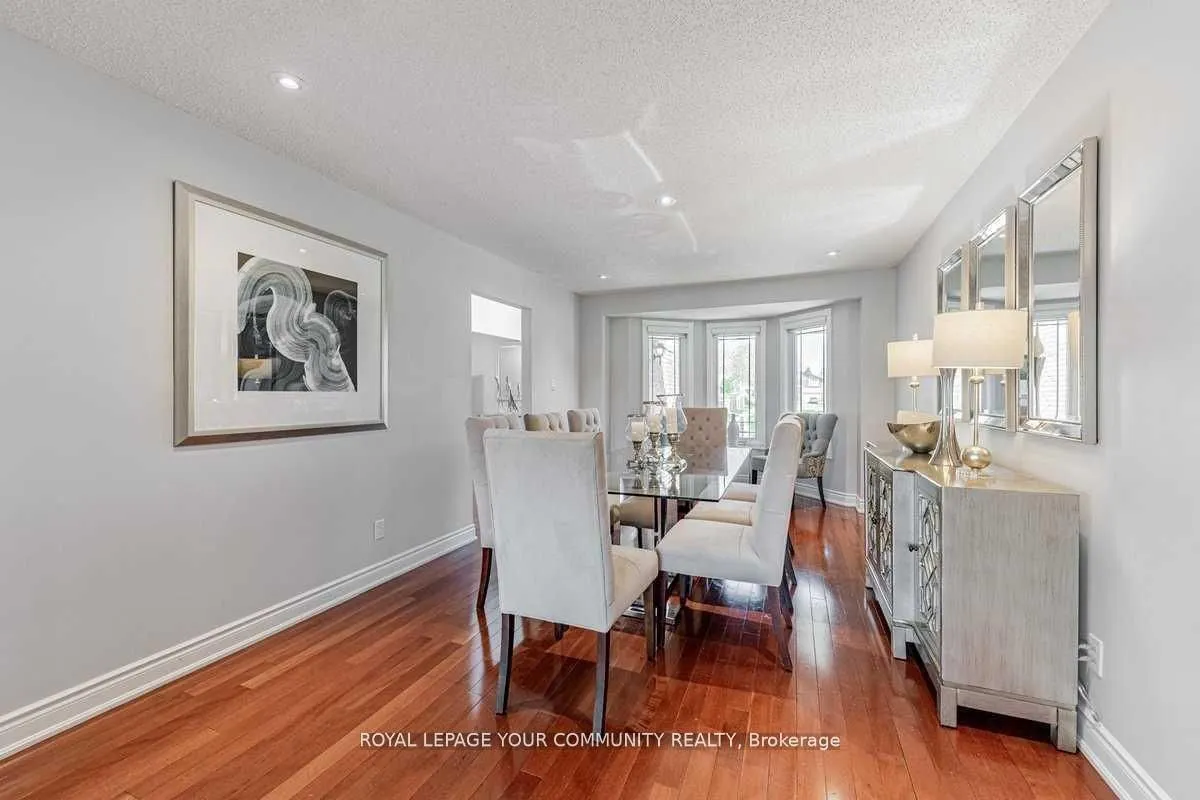 26 Millcroft Way