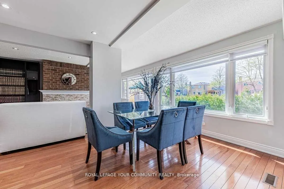 26 Millcroft Way