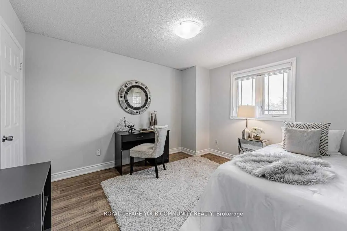 26 Millcroft Way