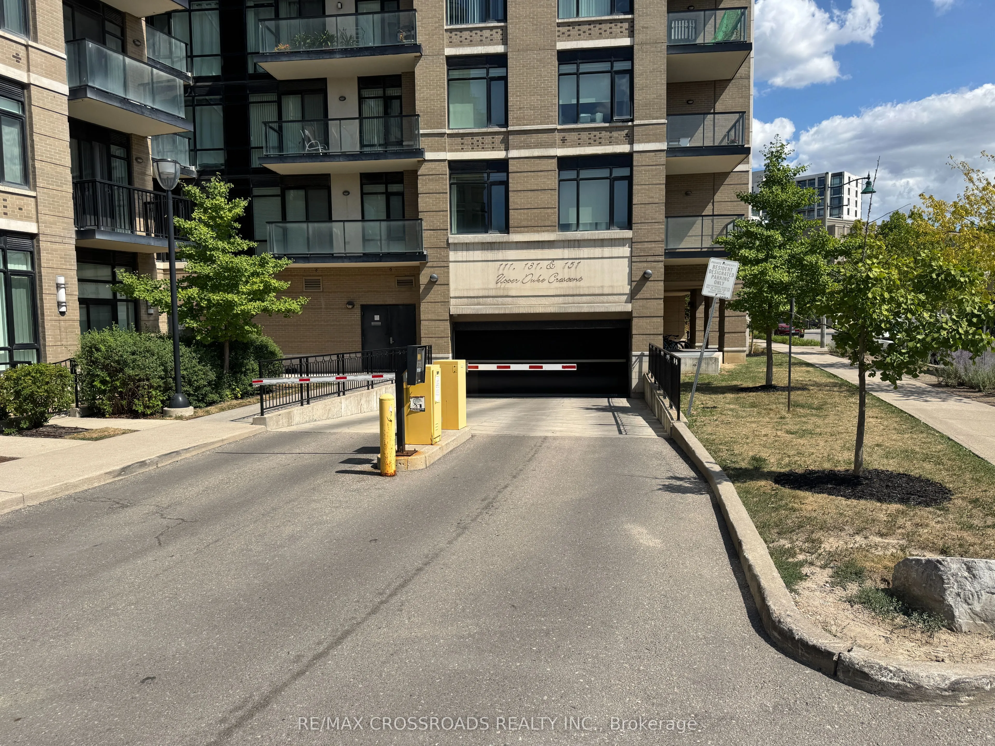 131 Upper Duke Crescent, #313