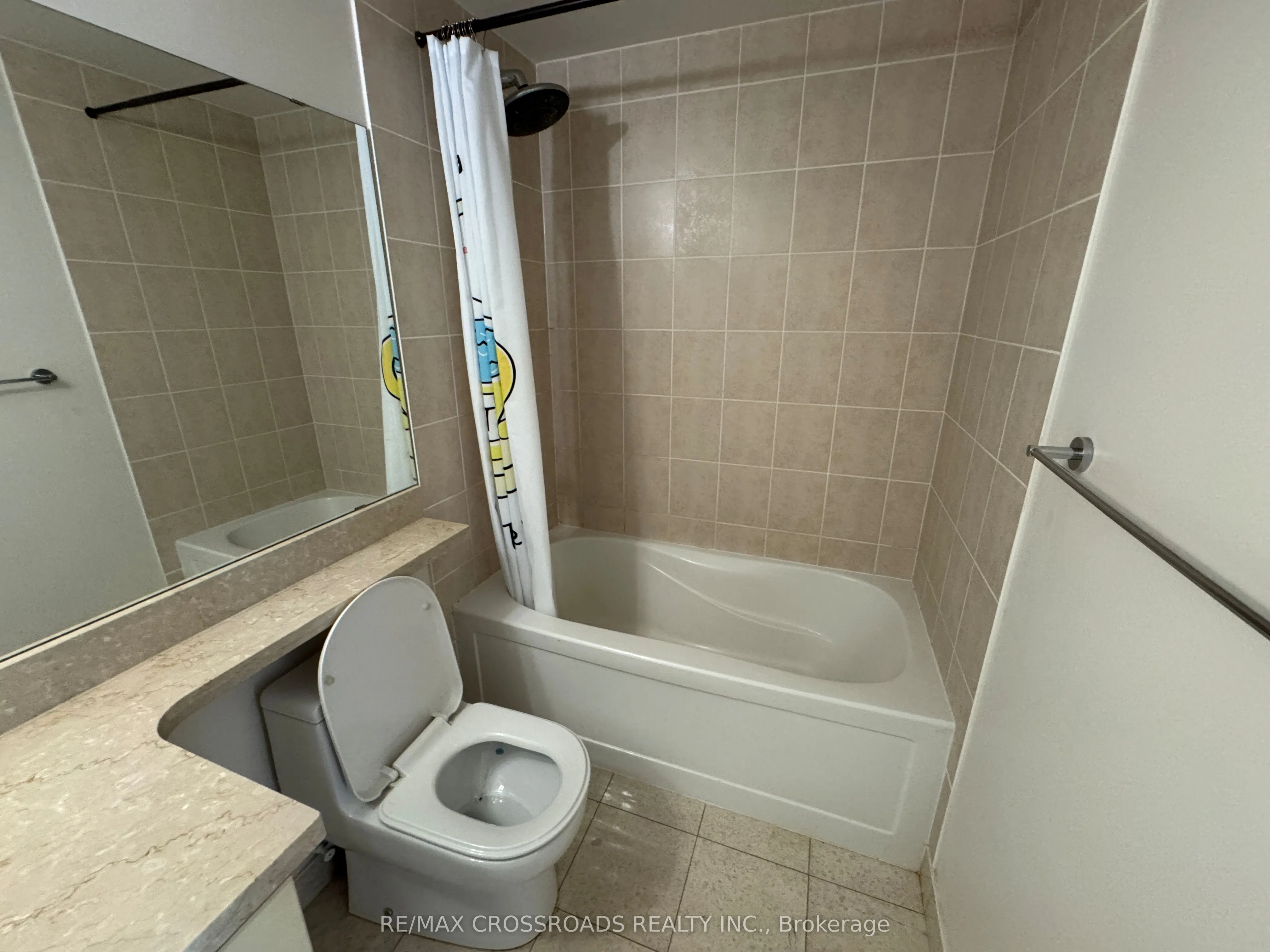 131 Upper Duke Crescent, #313