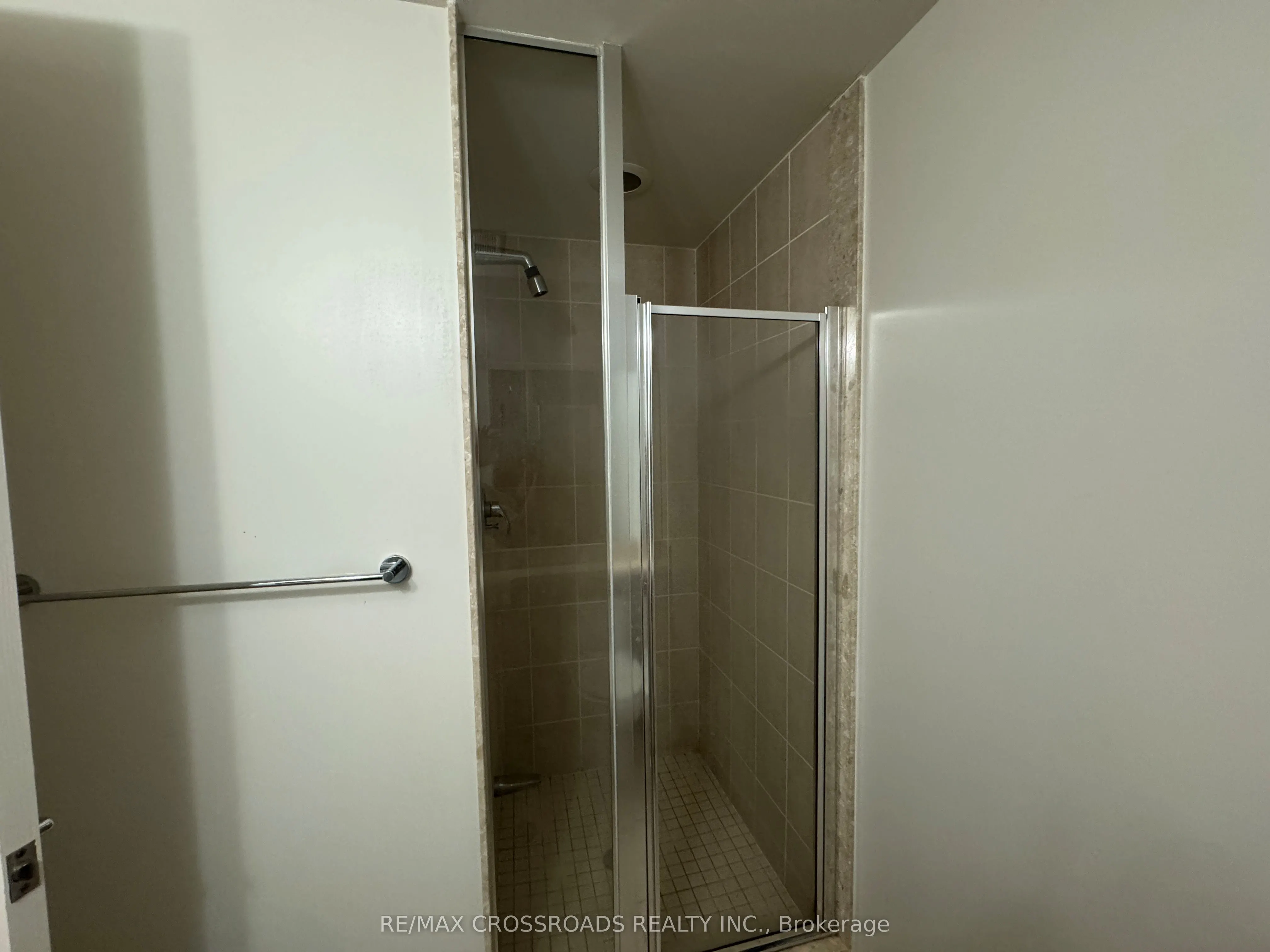 131 Upper Duke Crescent, #313