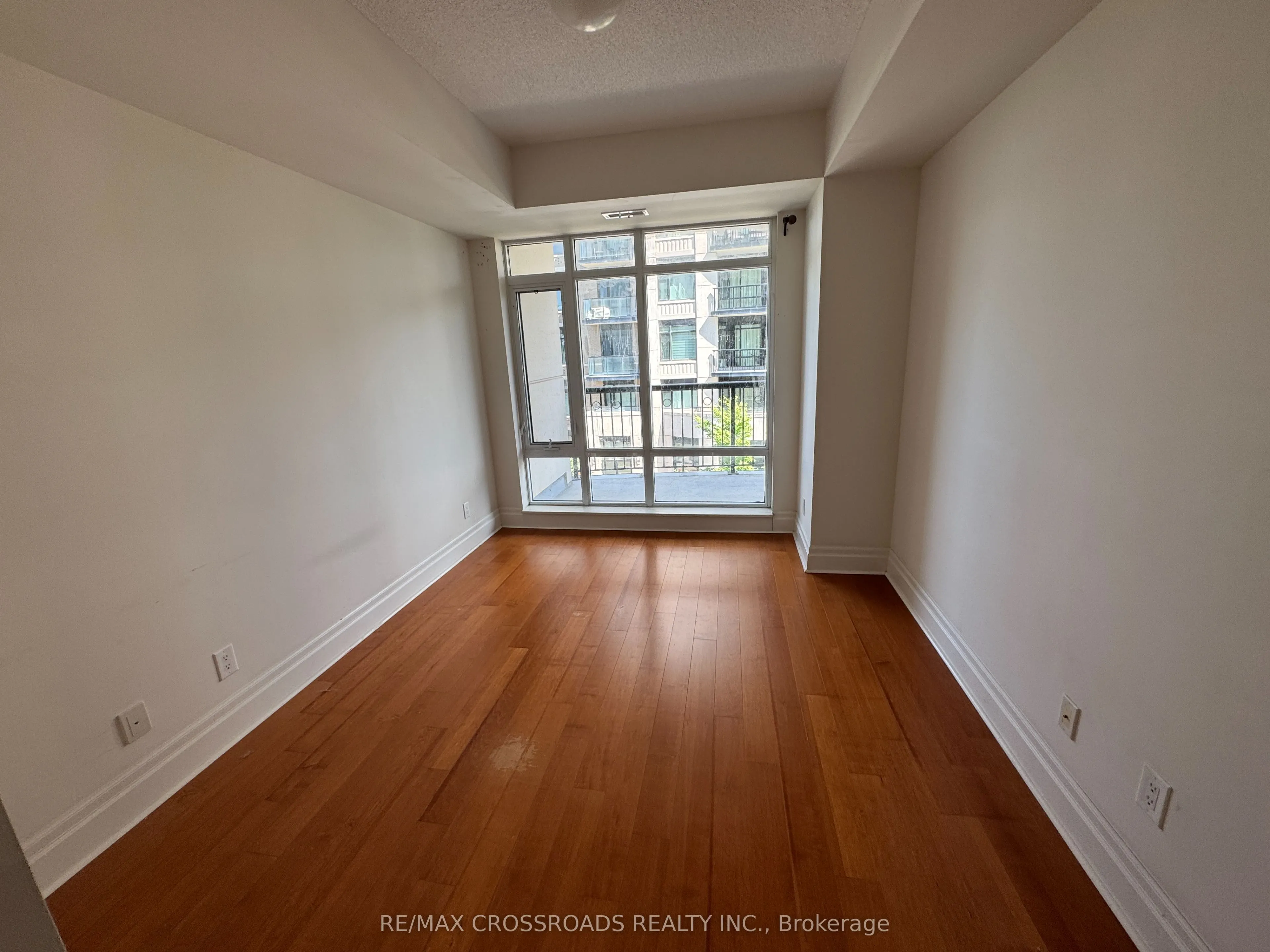 131 Upper Duke Crescent, #313