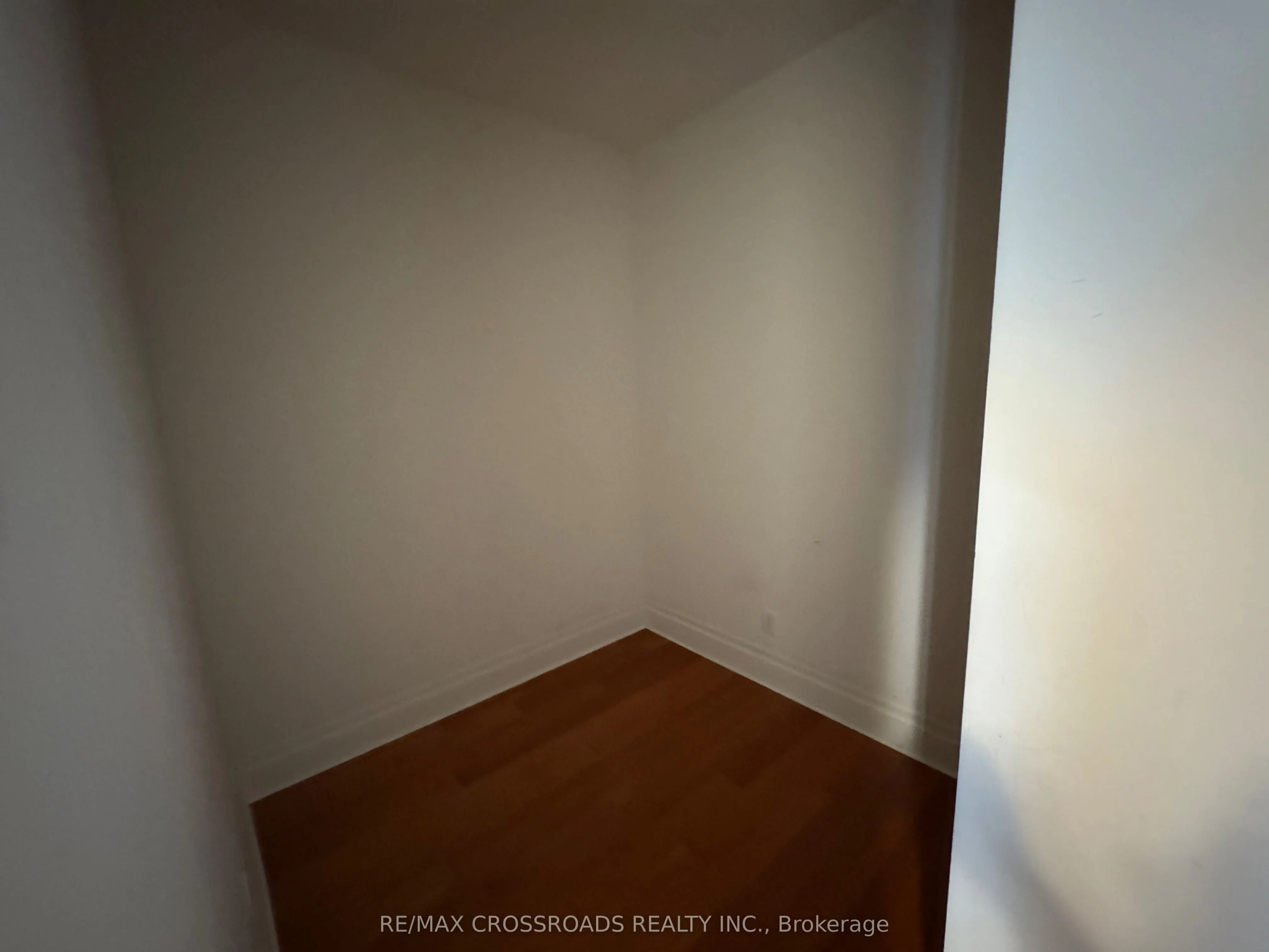 131 Upper Duke Crescent, #313