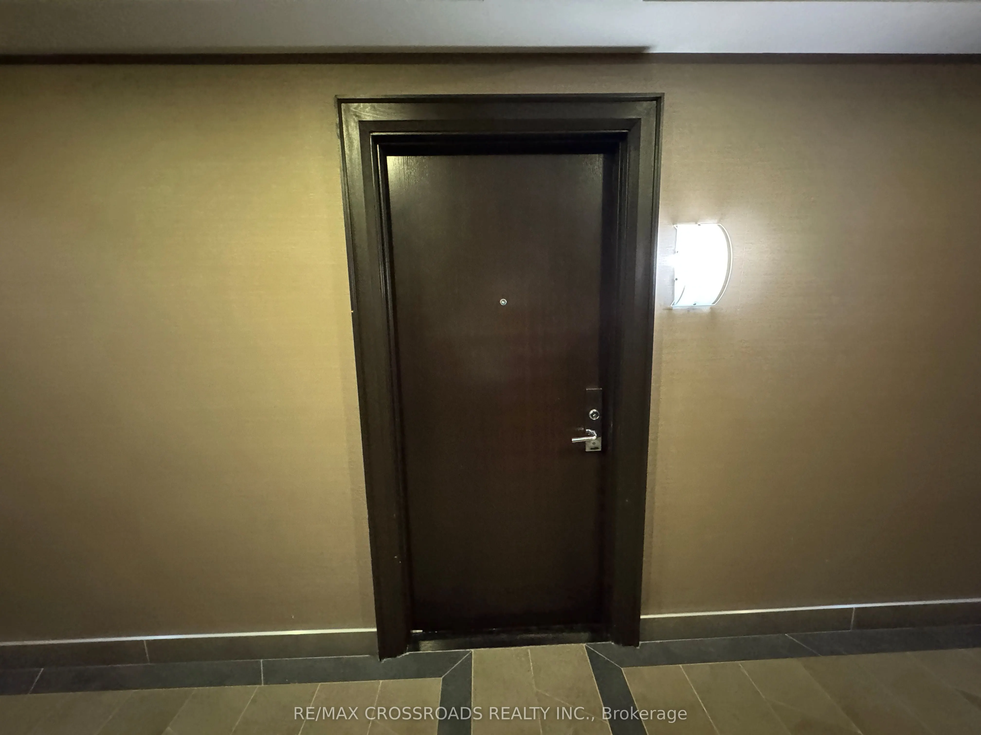 131 Upper Duke Crescent, #313