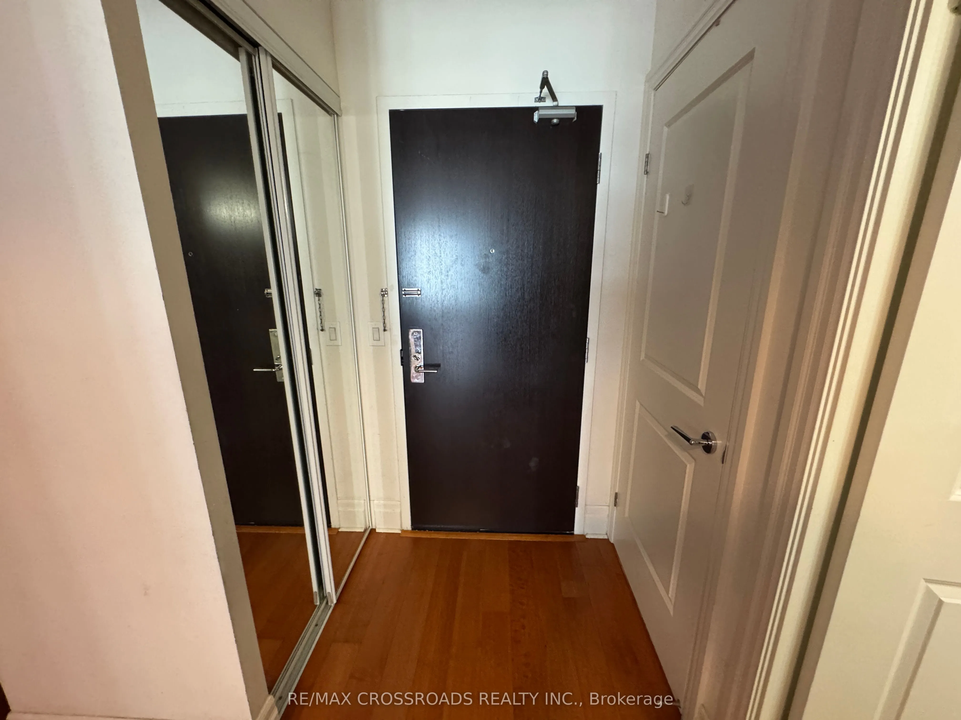 131 Upper Duke Crescent, #313