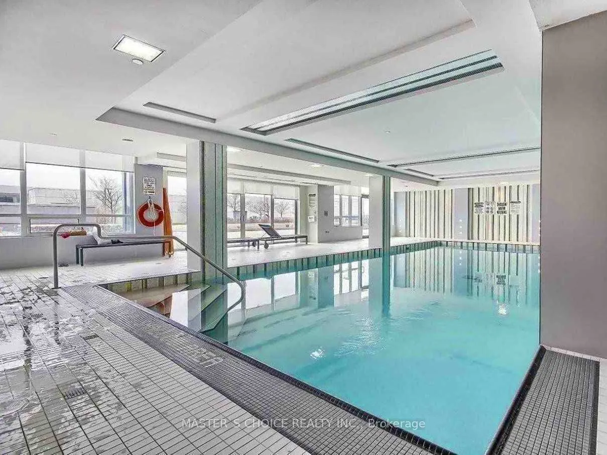 7161 Yonge Street, #2622