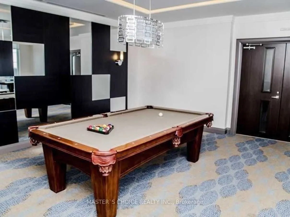 7161 Yonge Street, #2622