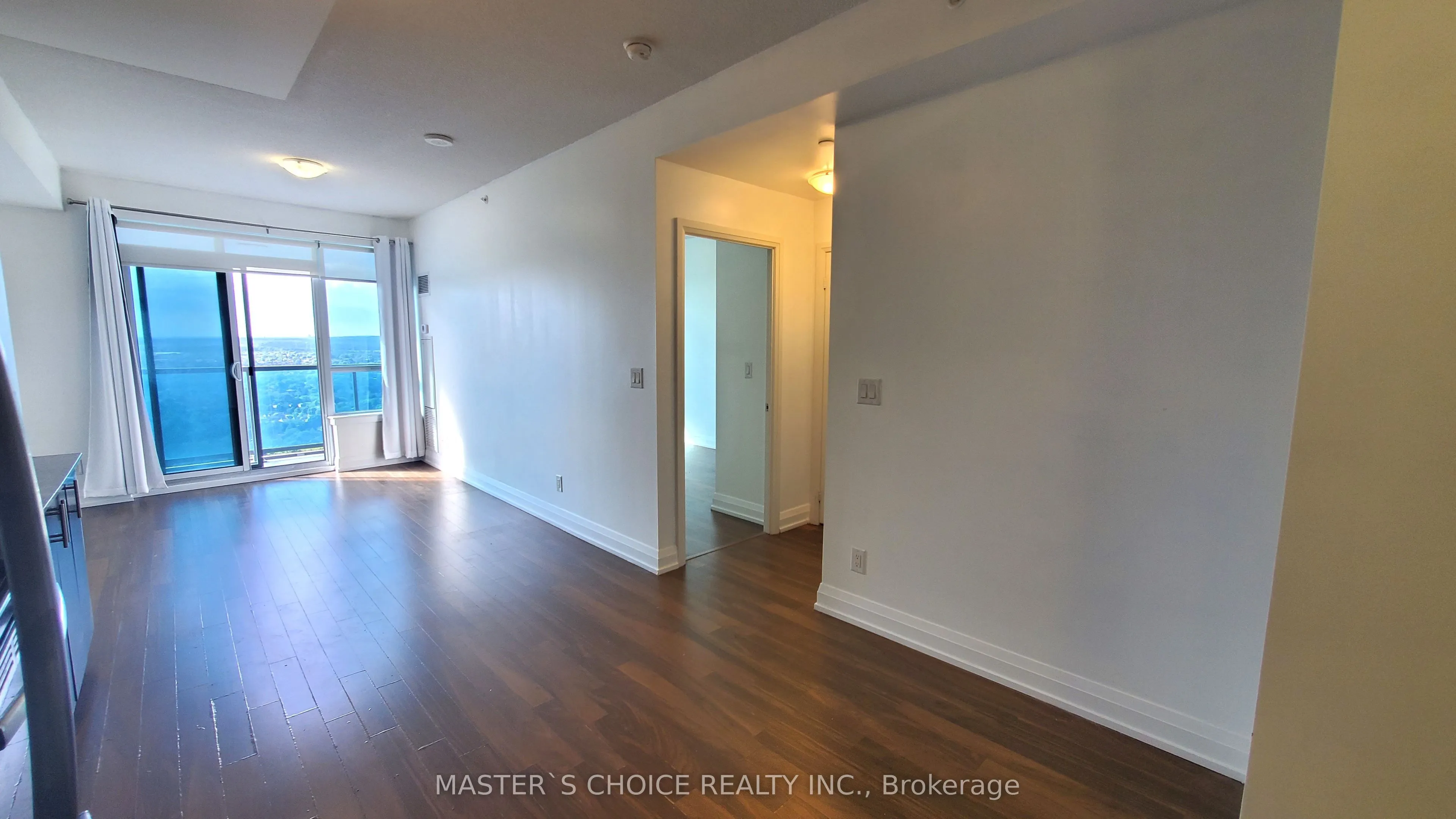 7161 Yonge Street, #2622