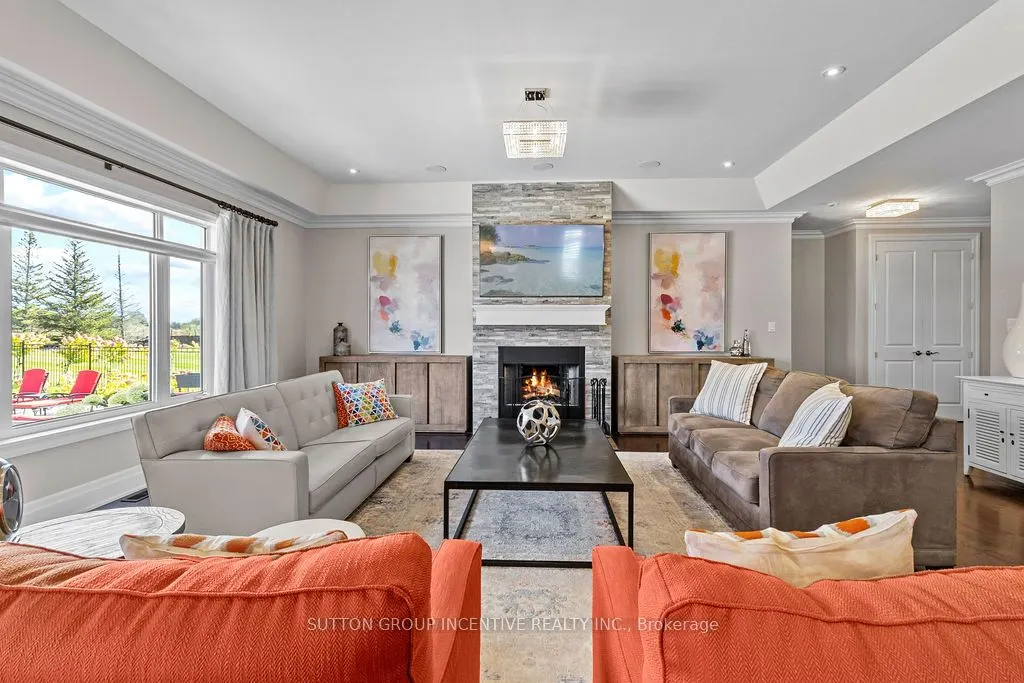327 Sunnybrae Avenue