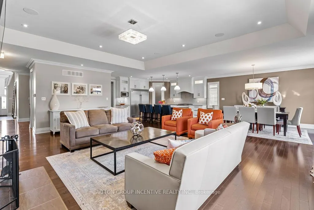 327 Sunnybrae Avenue