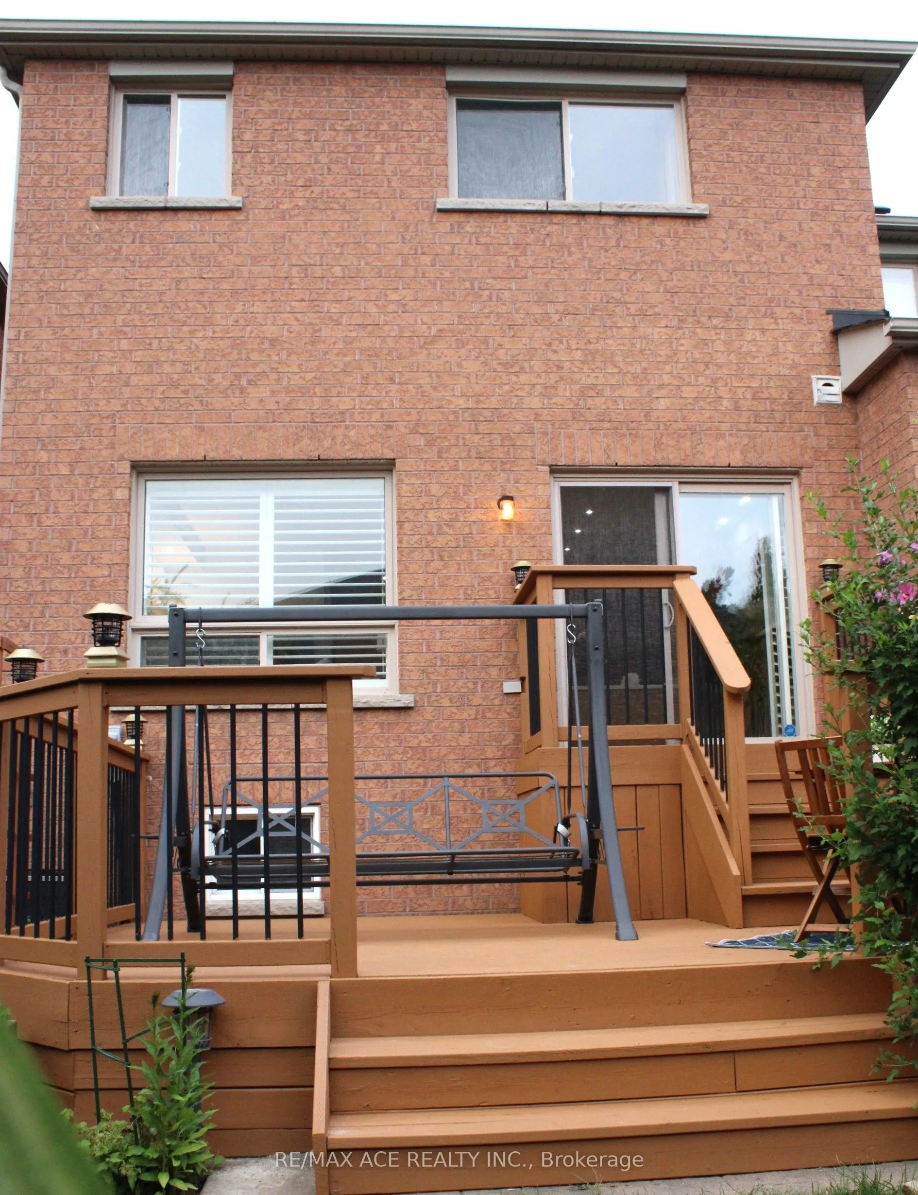 59 Cozens Drive