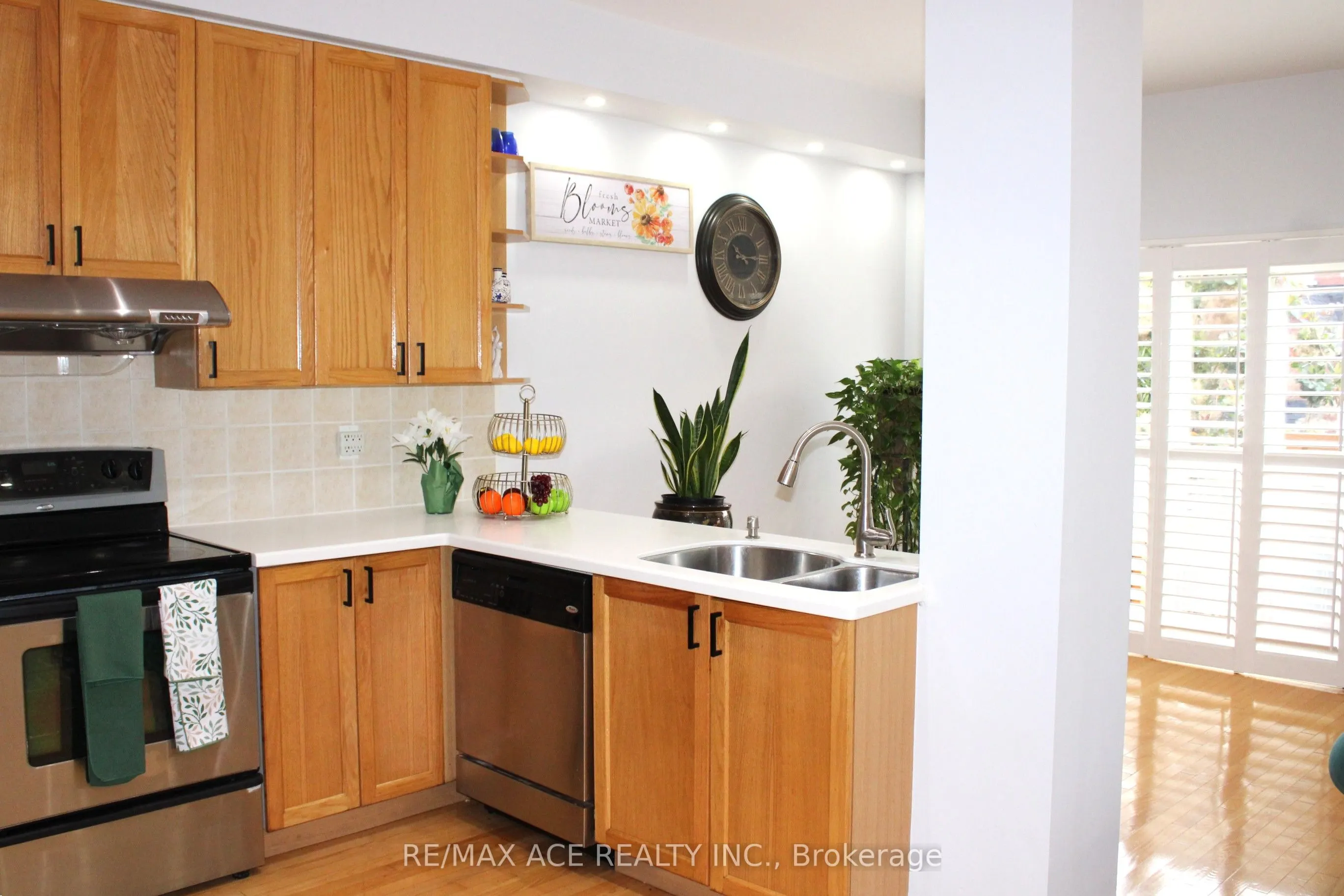 59 Cozens Drive