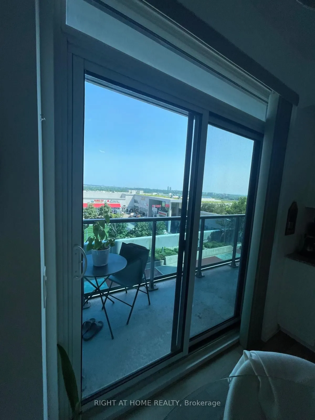 7165 Yonge Street, #533