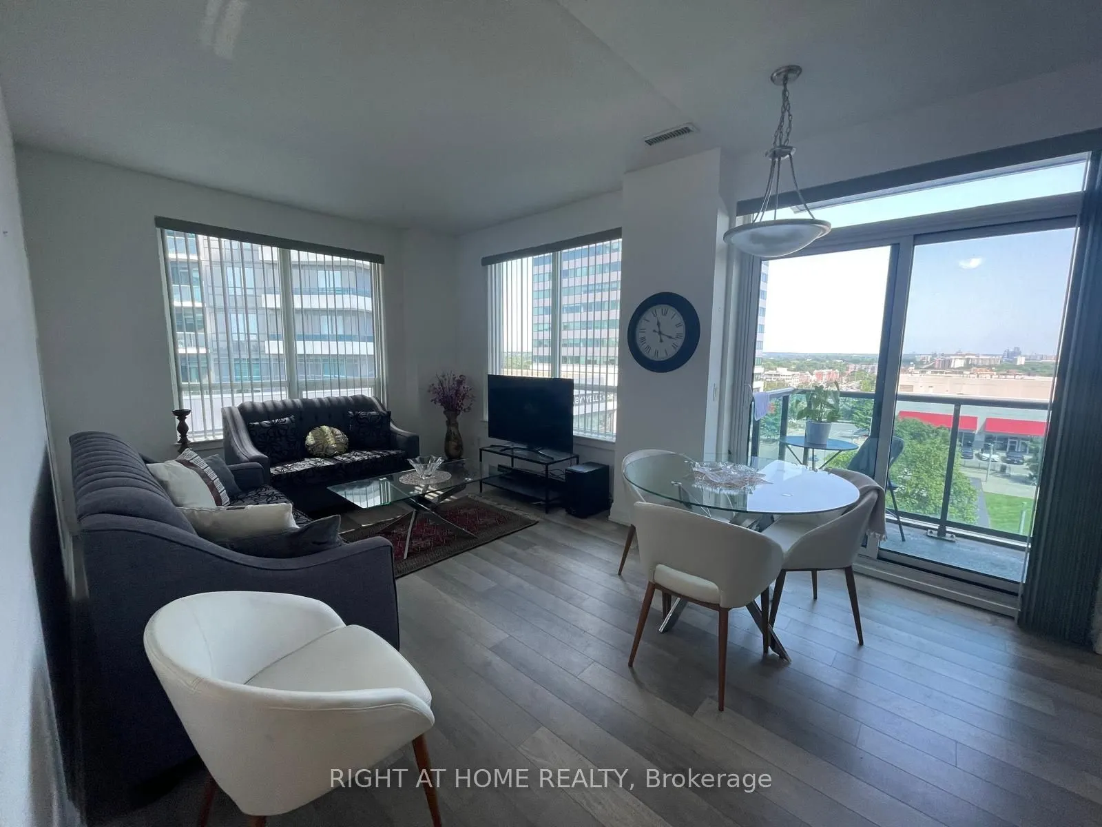 7165 Yonge Street, #533