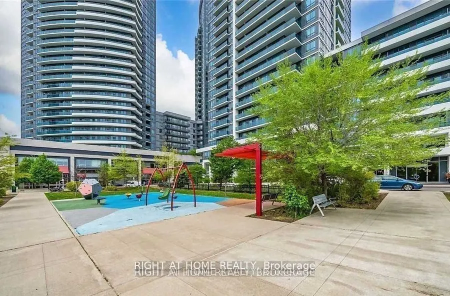 7165 Yonge Street, #533