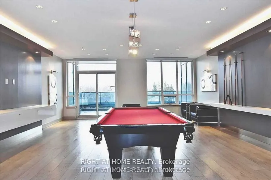 7165 Yonge Street, #533