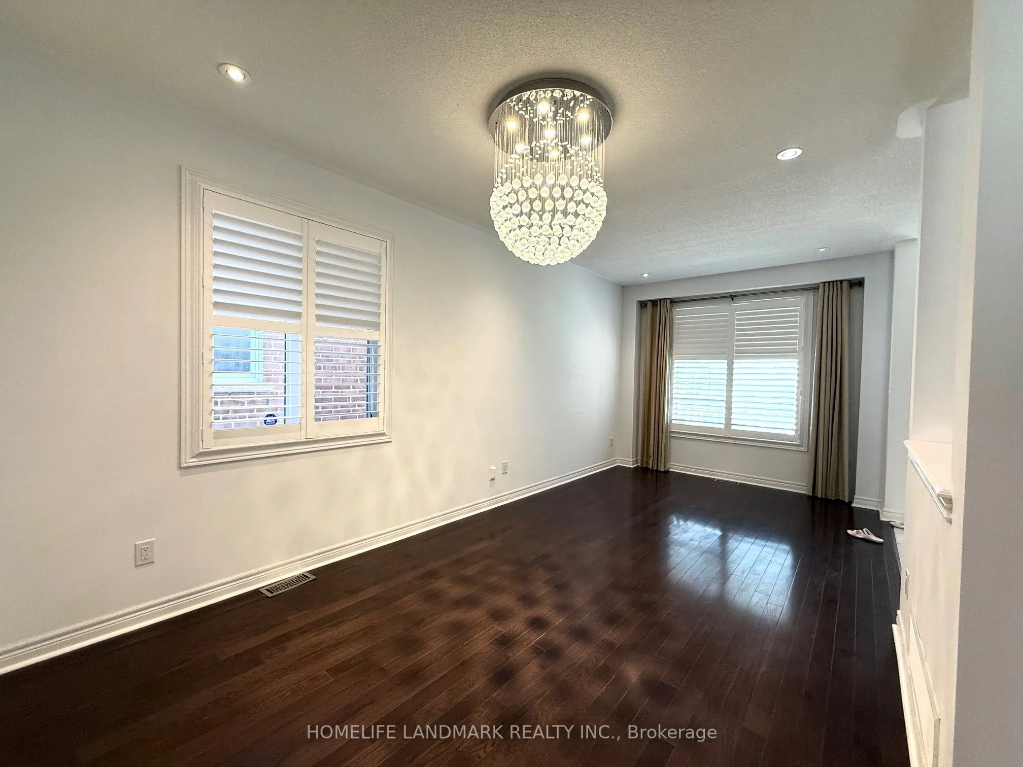 8 Church View Avenue