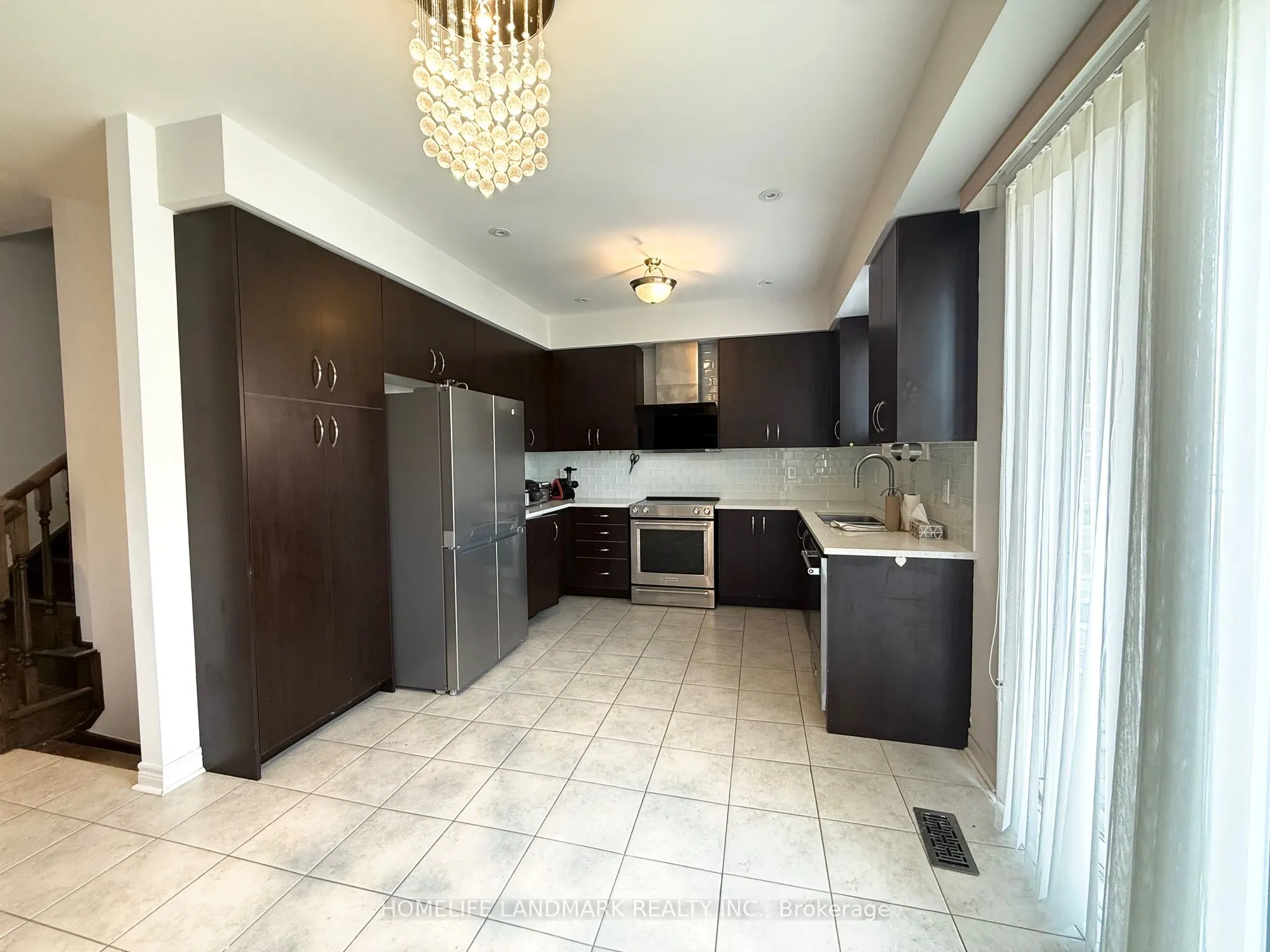 8 Church View Avenue