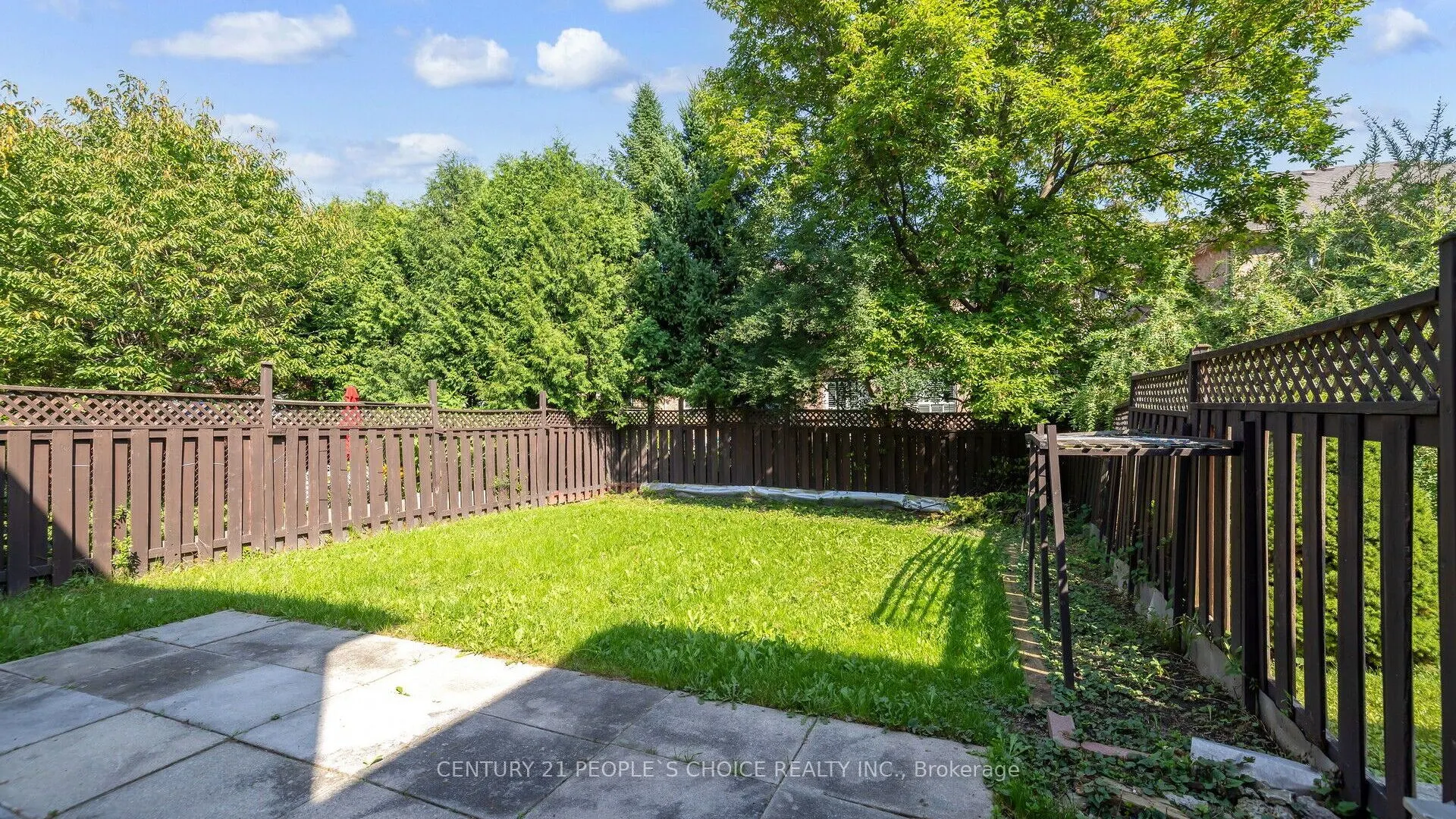 25 Willow Tree Street