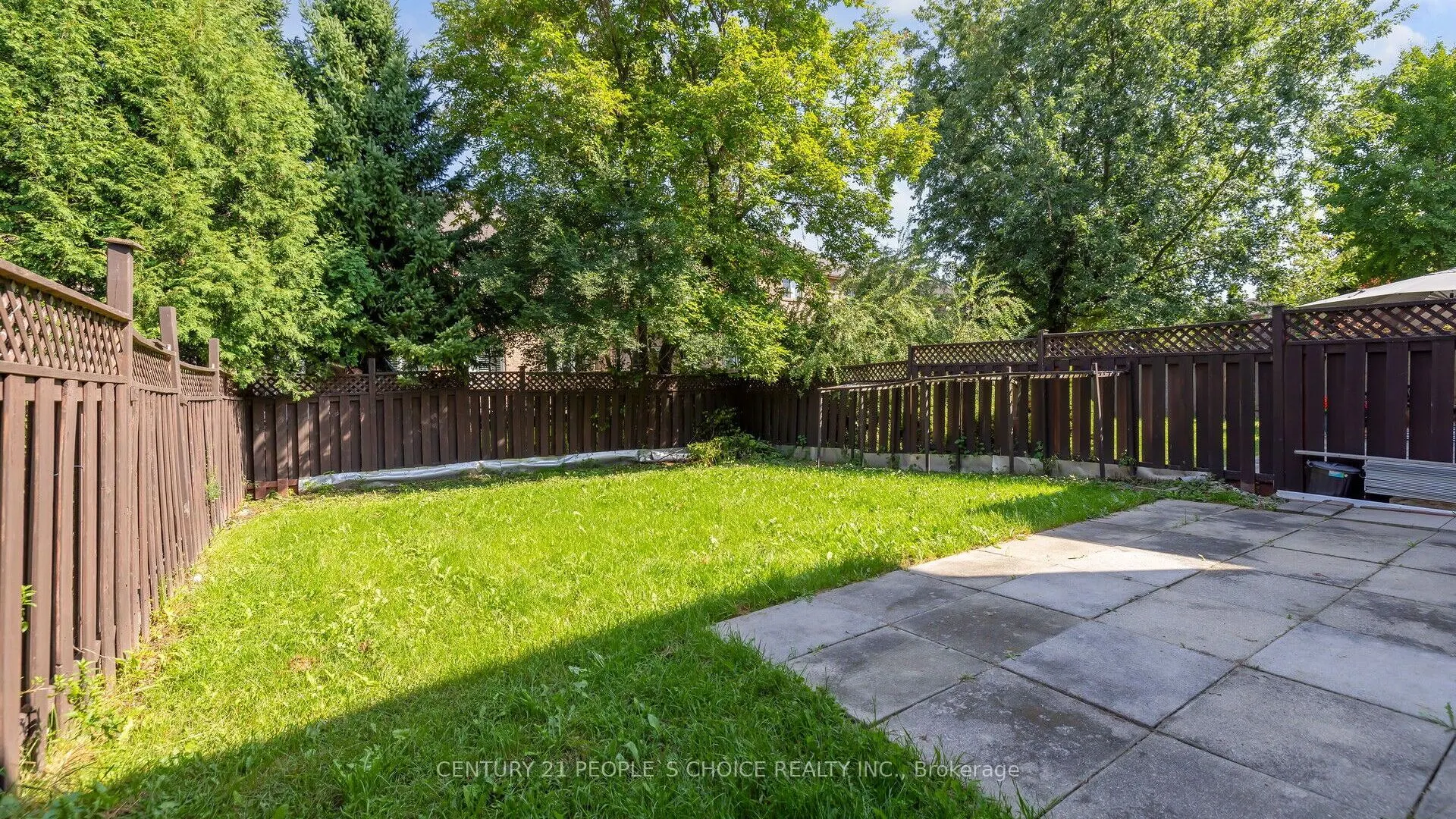 25 Willow Tree Street