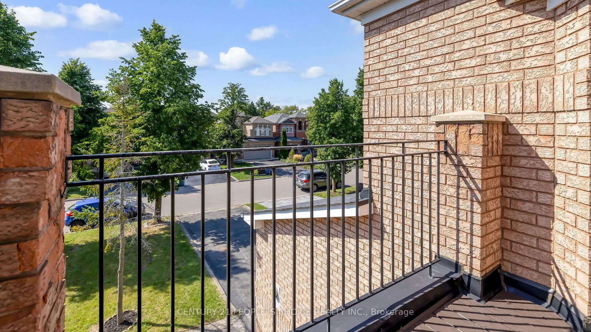 25 Willow Tree Street