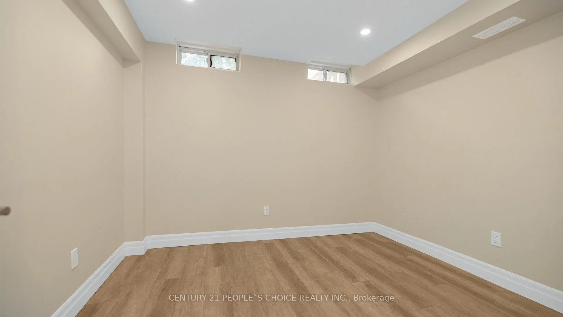 25 Willow Tree Street