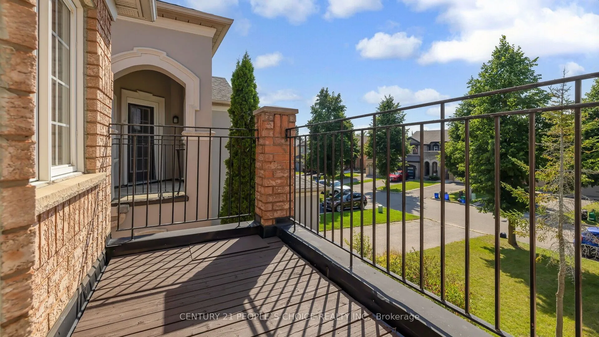 25 Willow Tree Street