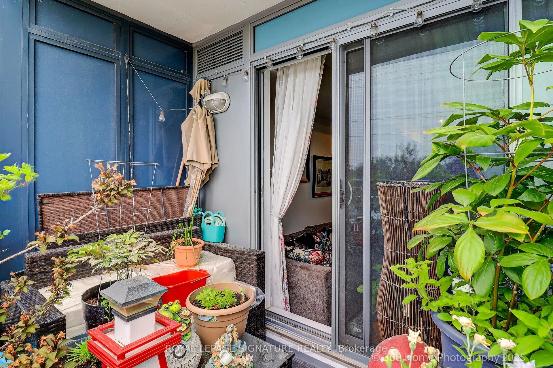 7890 Bathurst Street, #212