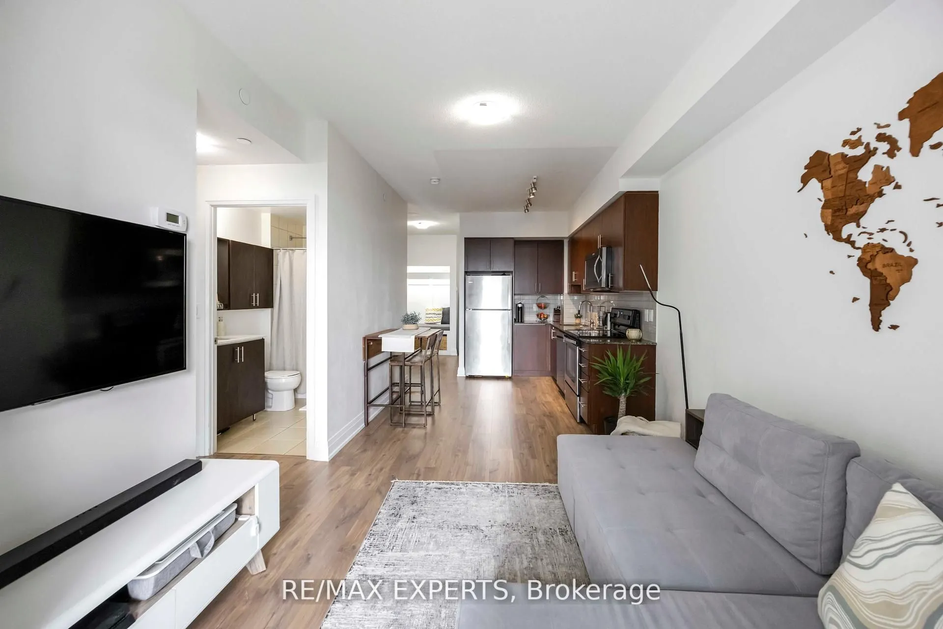 3700 Highway 7, #801