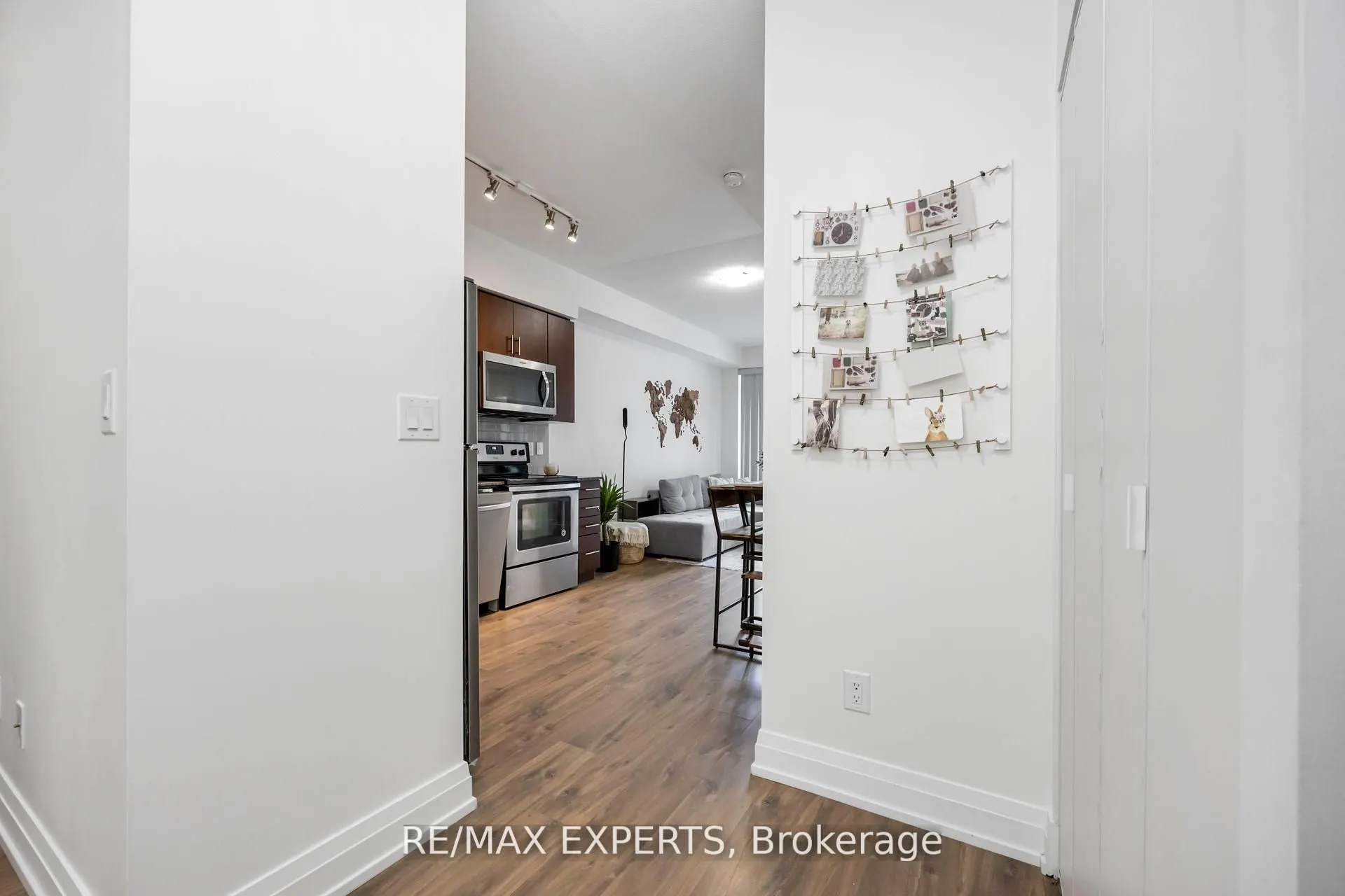 3700 Highway 7, #801