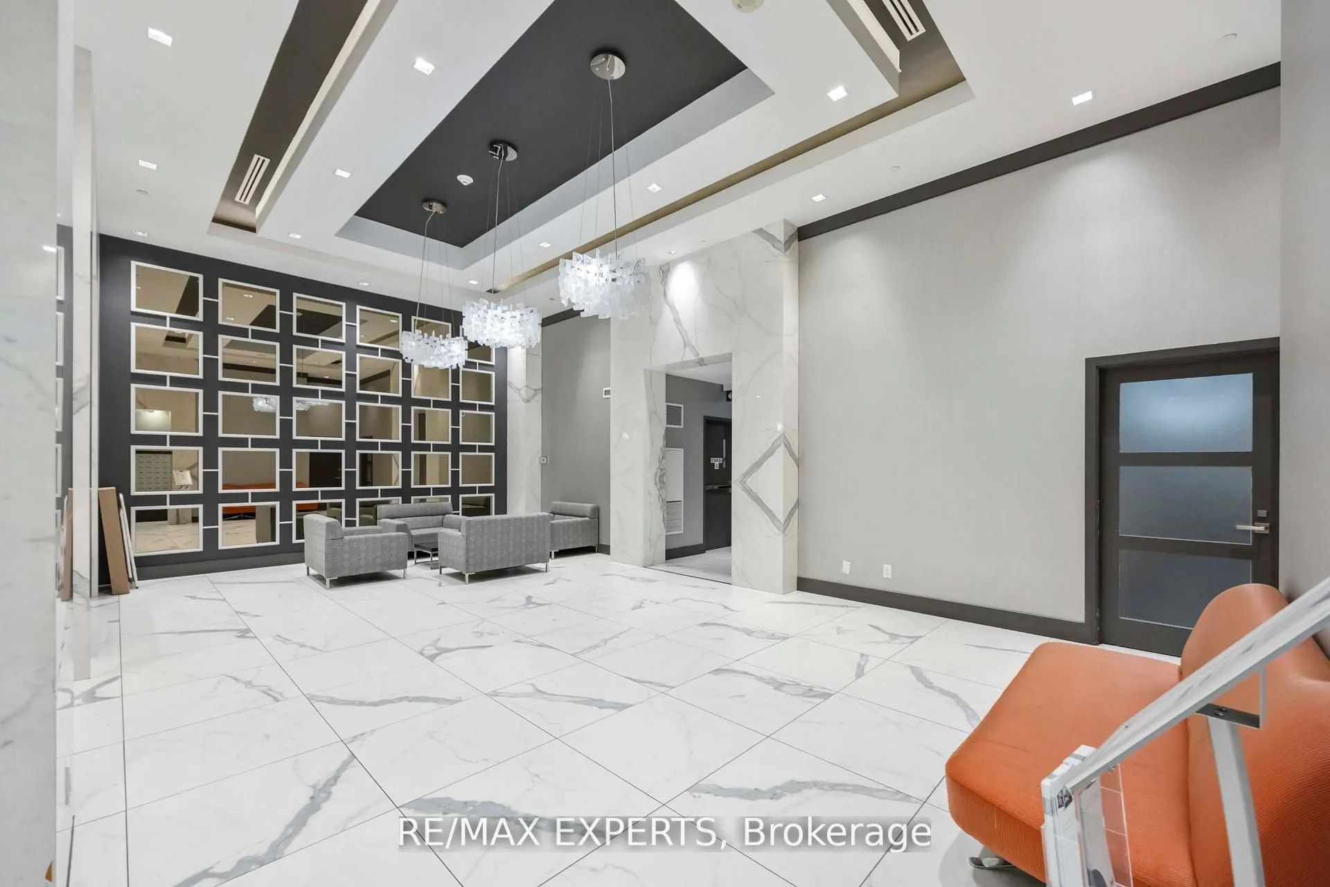 3700 Highway 7, #801