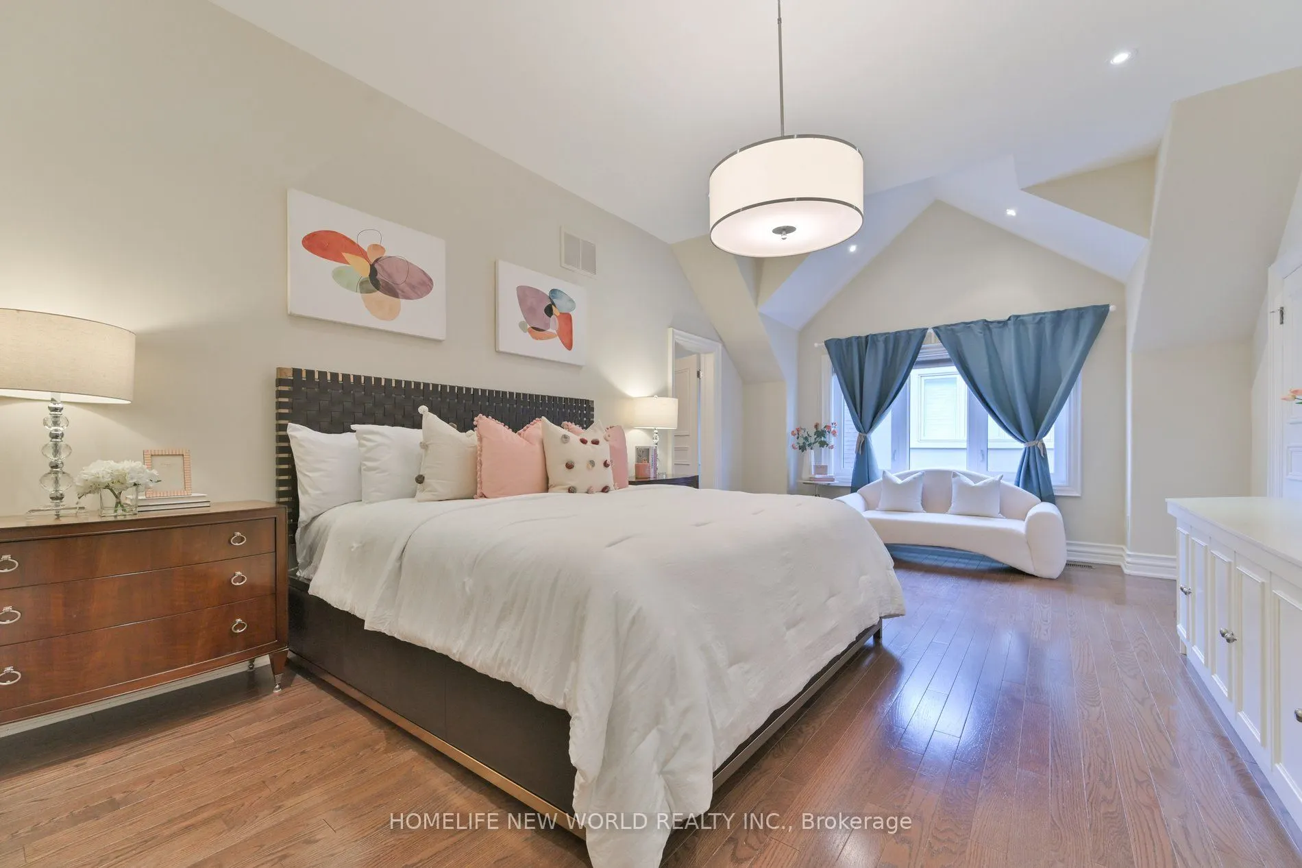 33 Evita Court