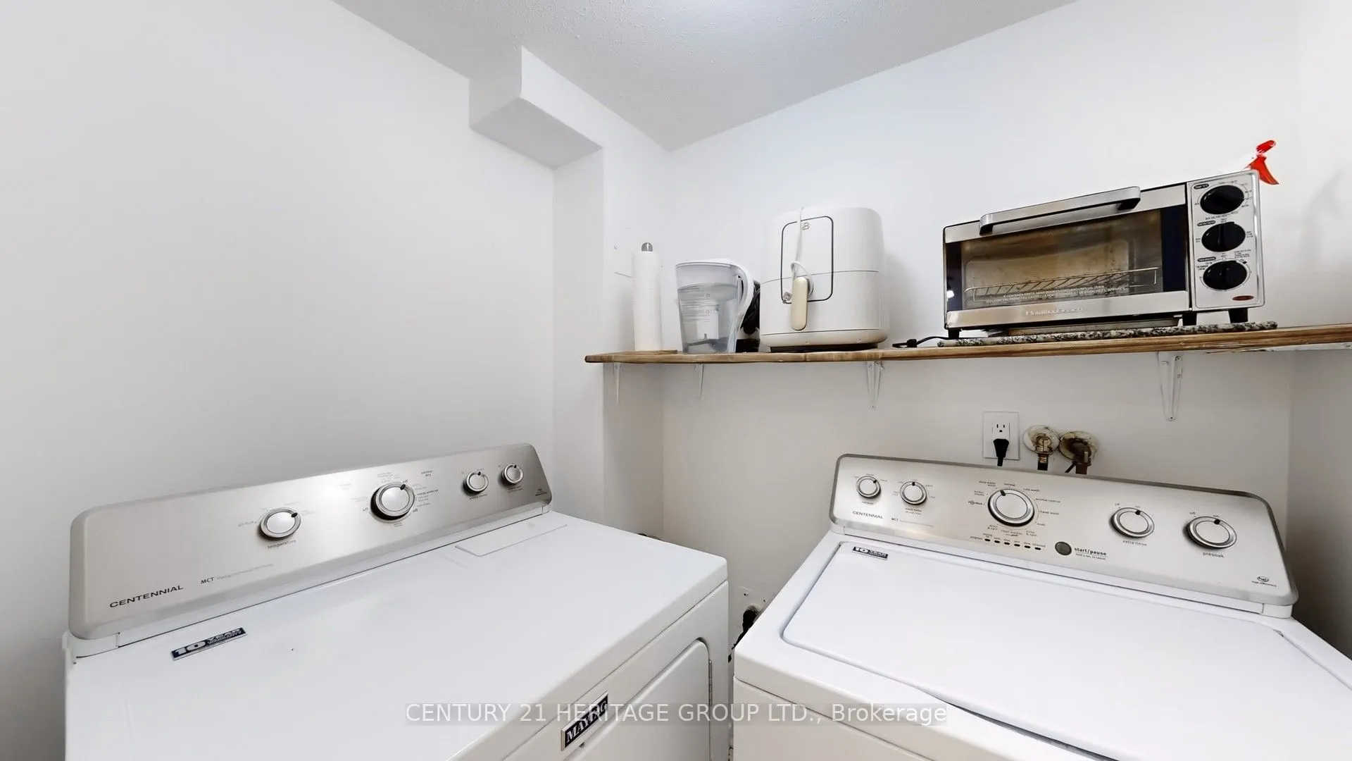 1 Royal Orchard Boulevard, #403