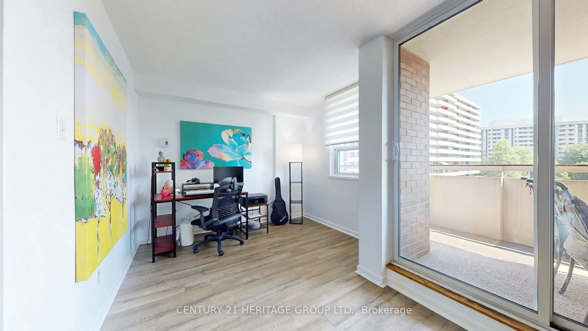 1 Royal Orchard Boulevard, #403