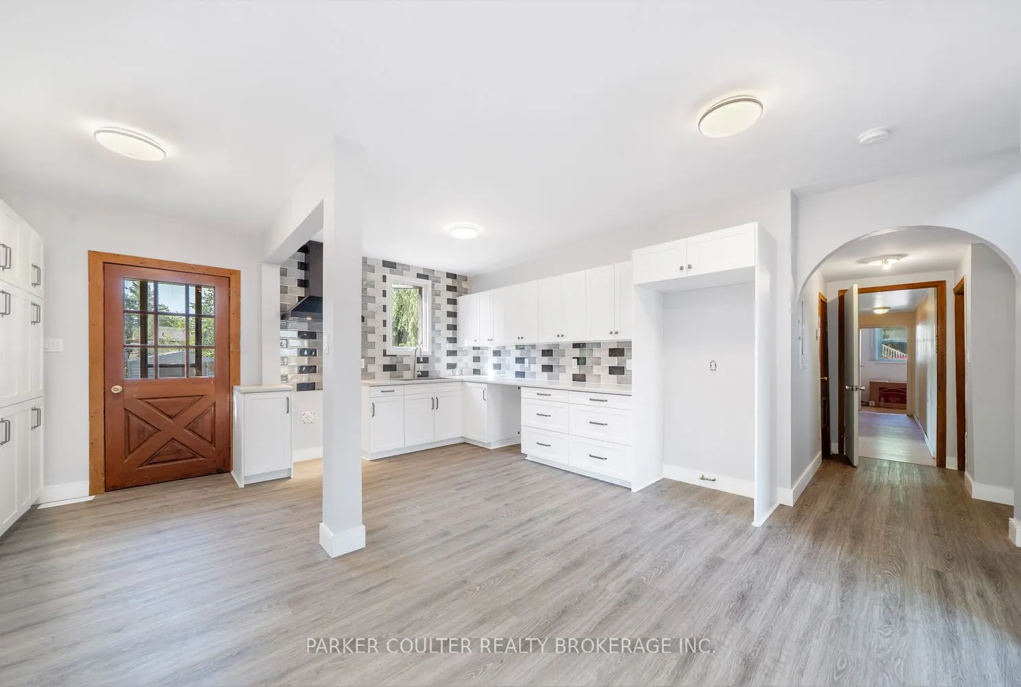 939 Clifton Boulevard