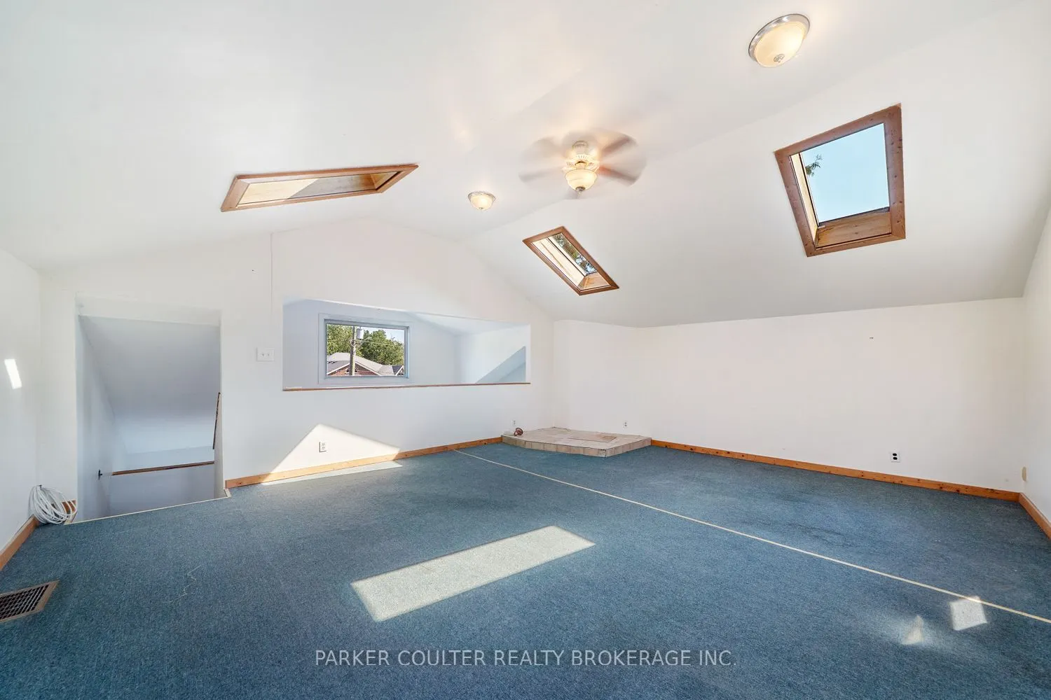 939 Clifton Boulevard