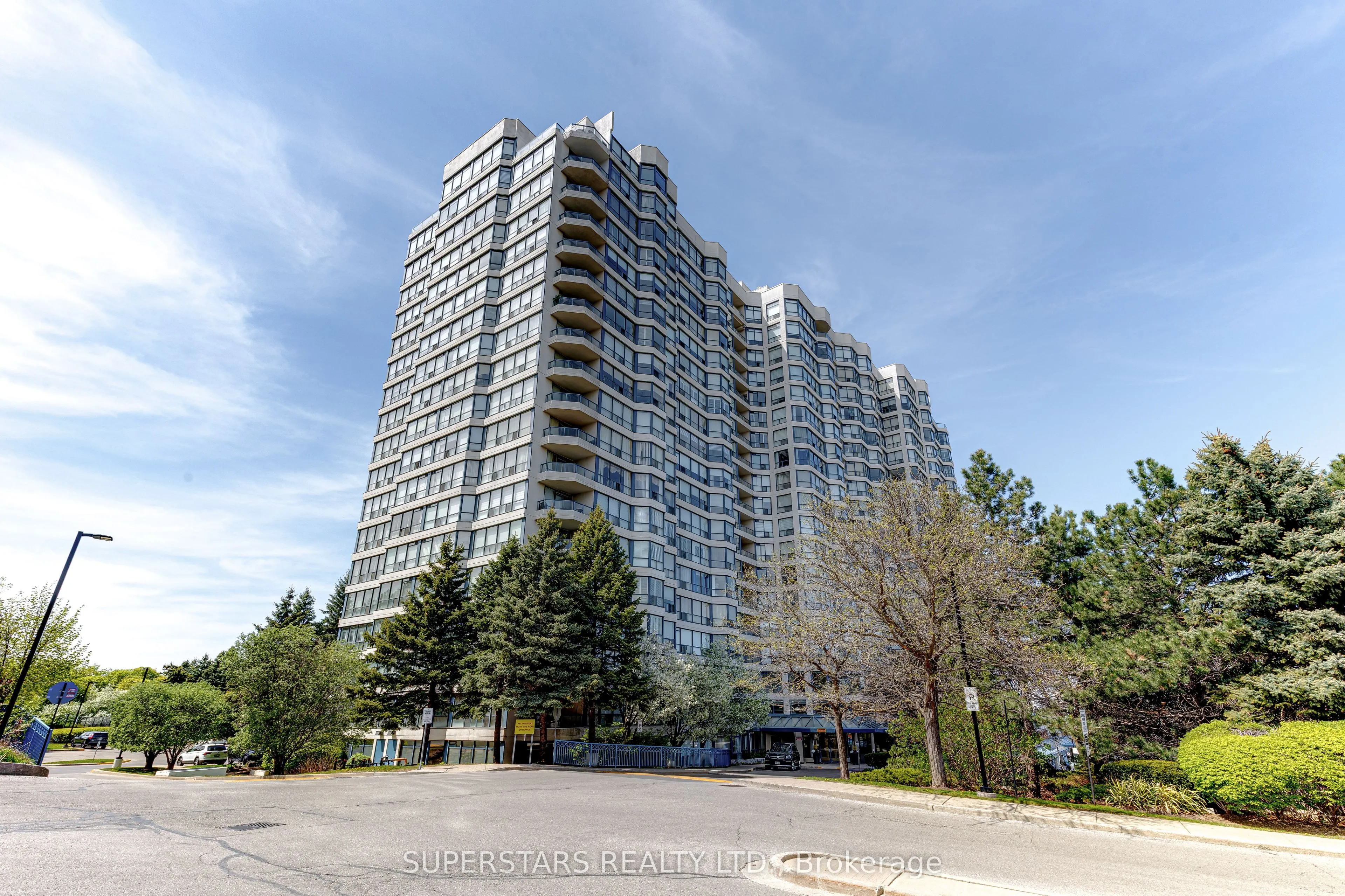 7300 Yonge Street, #512