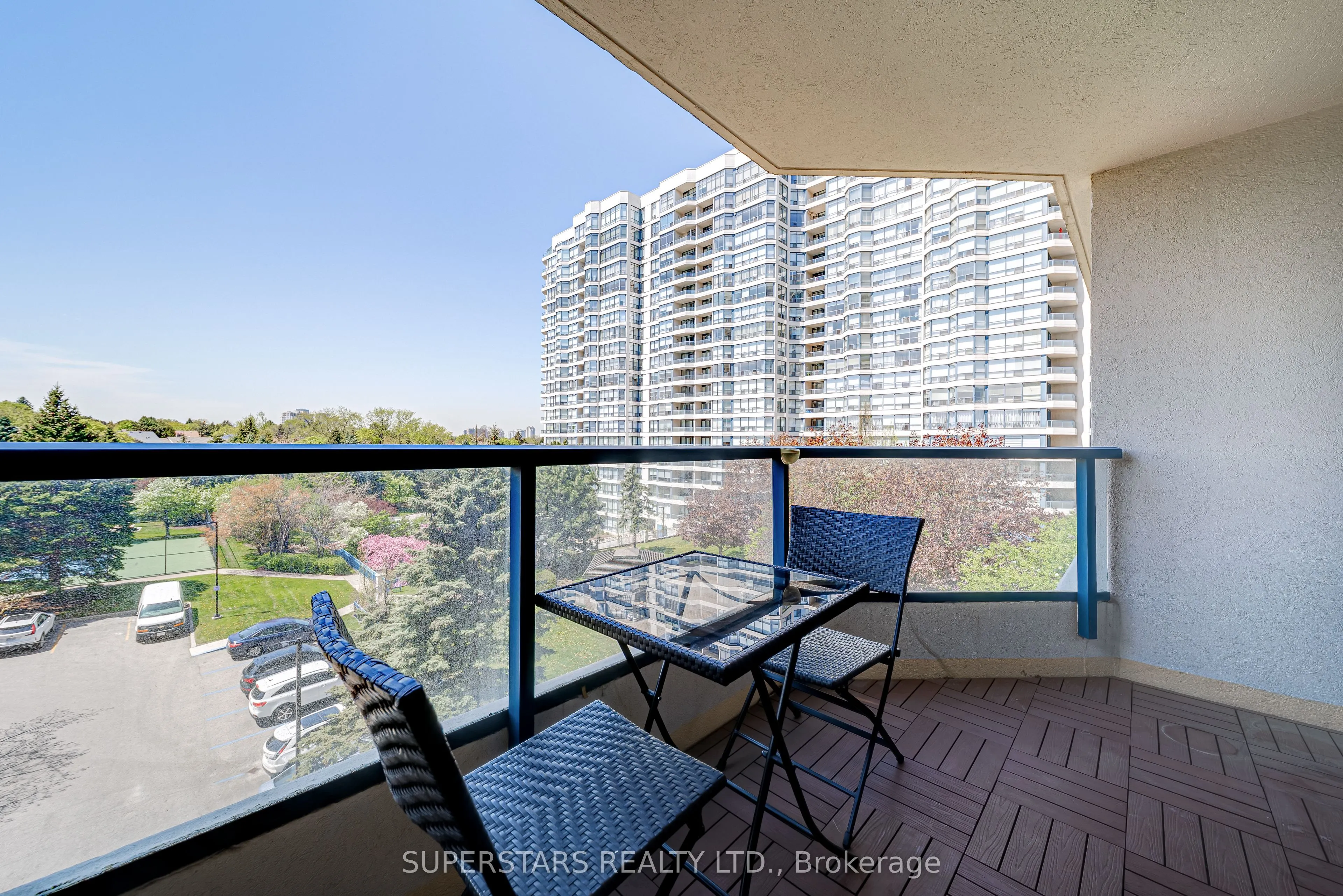 7300 Yonge Street, #512