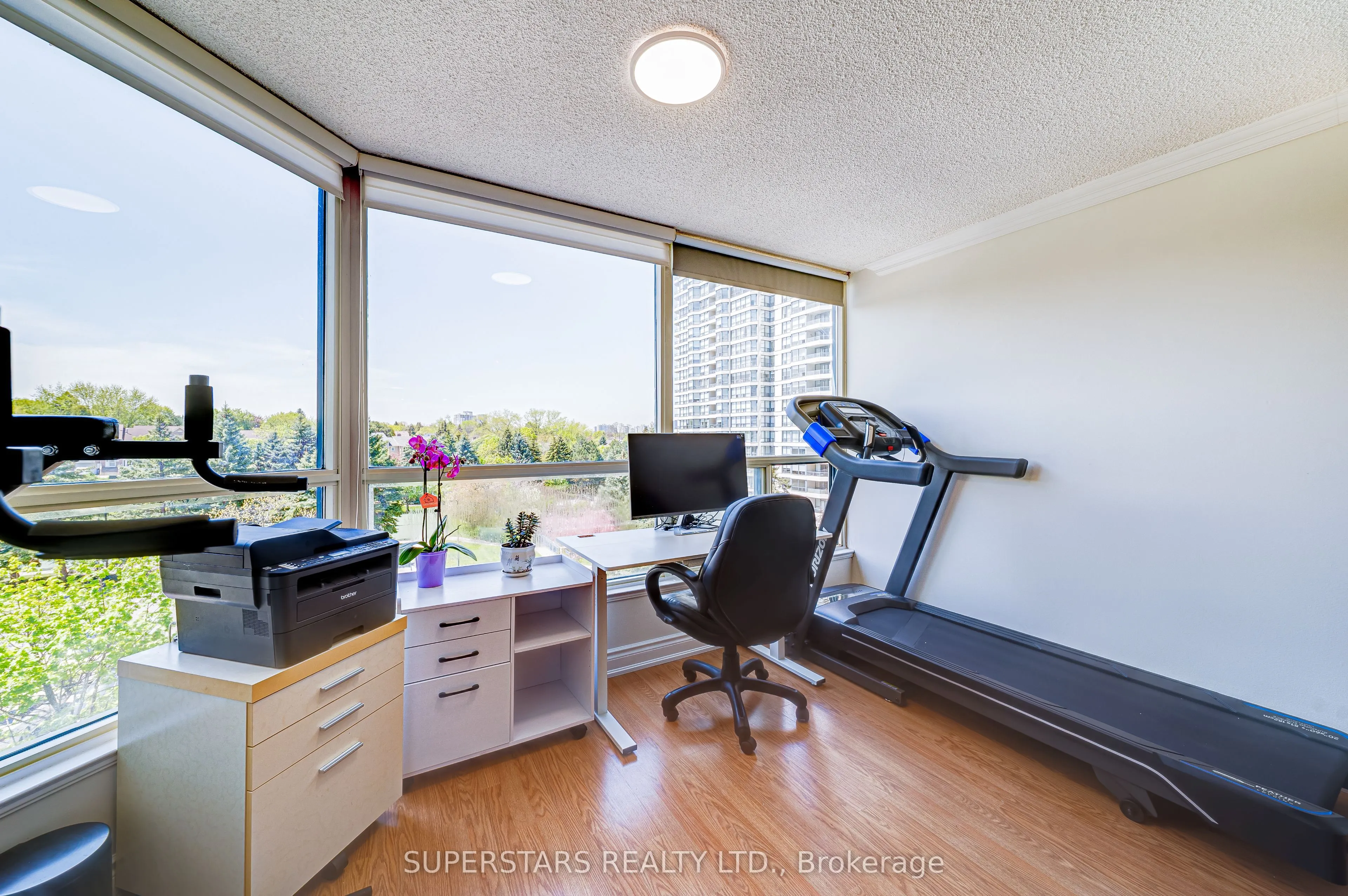 7300 Yonge Street, #512