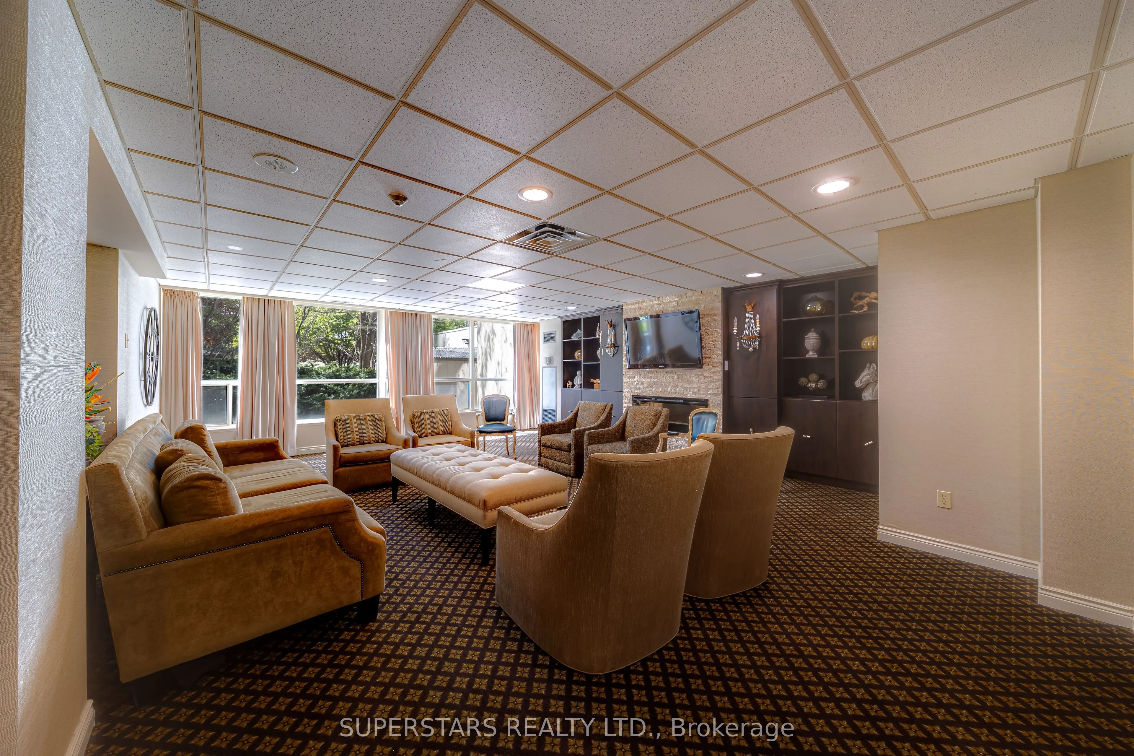 7300 Yonge Street, #512